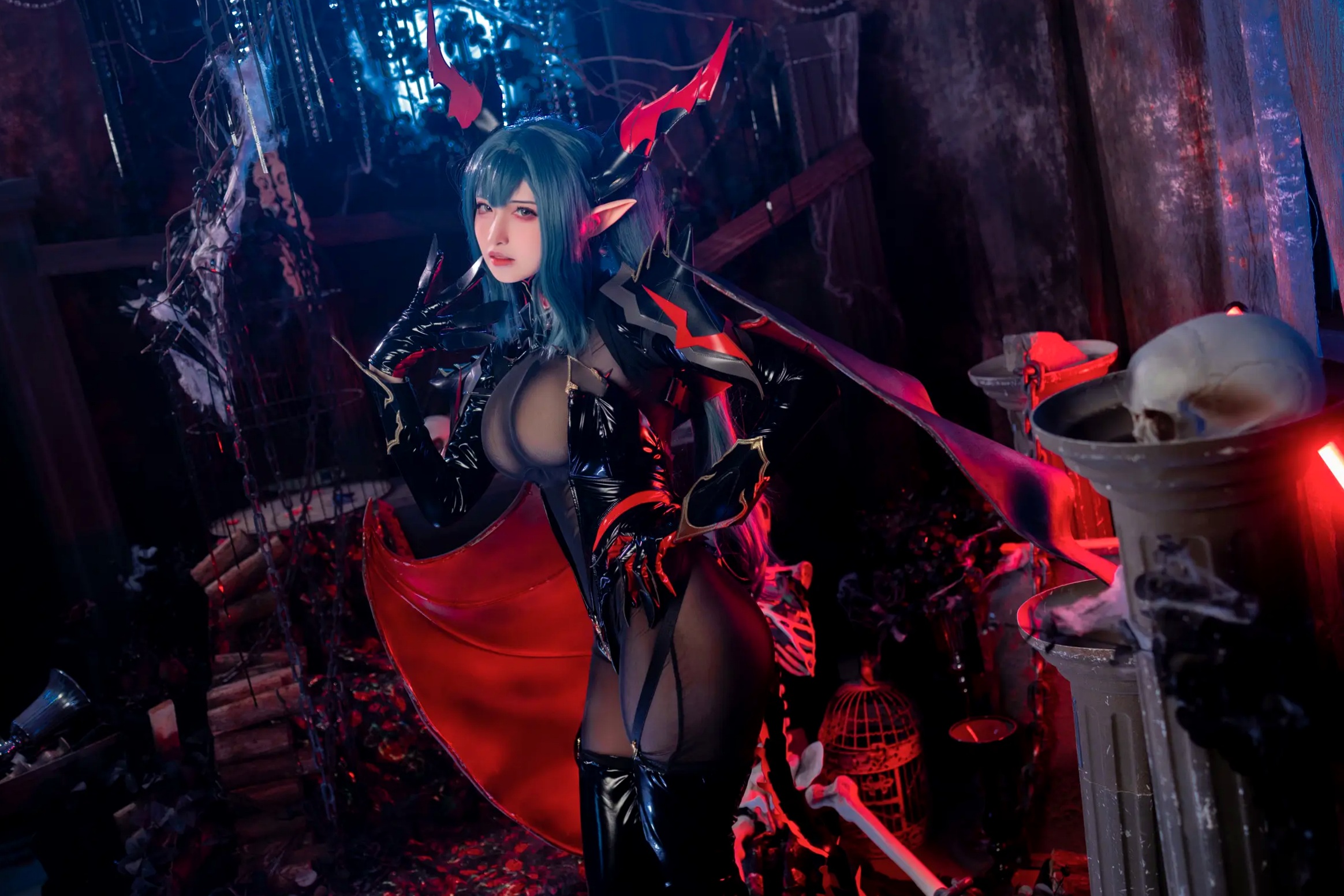 Gallery - 山崎雷纳 - 雷根斯堡：暗黑魔女Cosplay，魅魔漆皮造型极致诱惑与神秘美艳性感角色扮演诱惑大尺度 女神私房照_秀色女神 - image 18