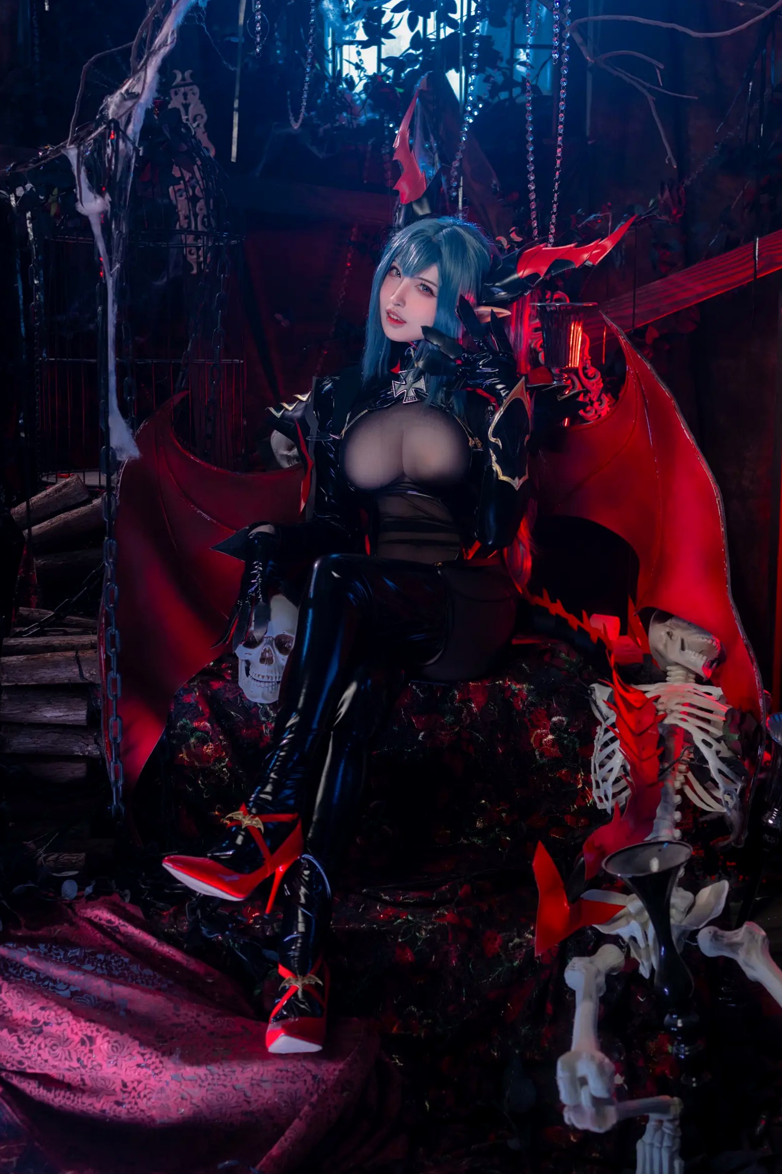 Gallery - 山崎雷纳 - 雷根斯堡：暗黑魔女Cosplay，魅魔漆皮造型极致诱惑与神秘美艳性感角色扮演诱惑大尺度 女神私房照_秀色女神 - image 27