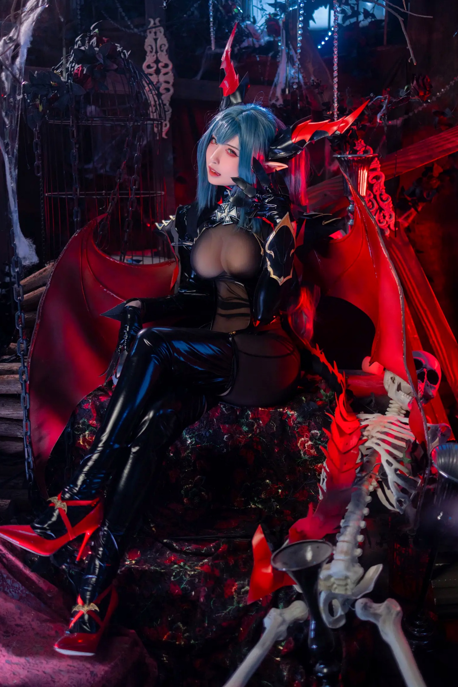 Gallery - 山崎雷纳 - 雷根斯堡：暗黑魔女Cosplay，魅魔漆皮造型极致诱惑与神秘美艳性感角色扮演诱惑大尺度 女神私房照_秀色女神 - image 29
