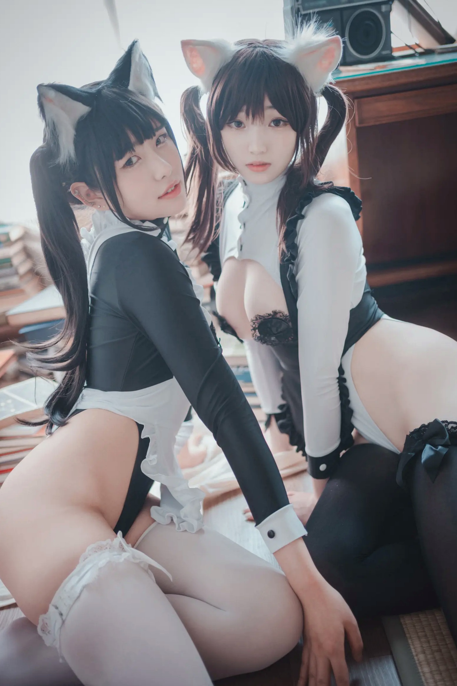 Gallery - Sonson(??) Maid Mansion 双人猫耳女仆制服Cosplay室内书房性感私房写真[153P]角色扮演制服萌系性感私房照 女神私房照_秀色女神 - image 70