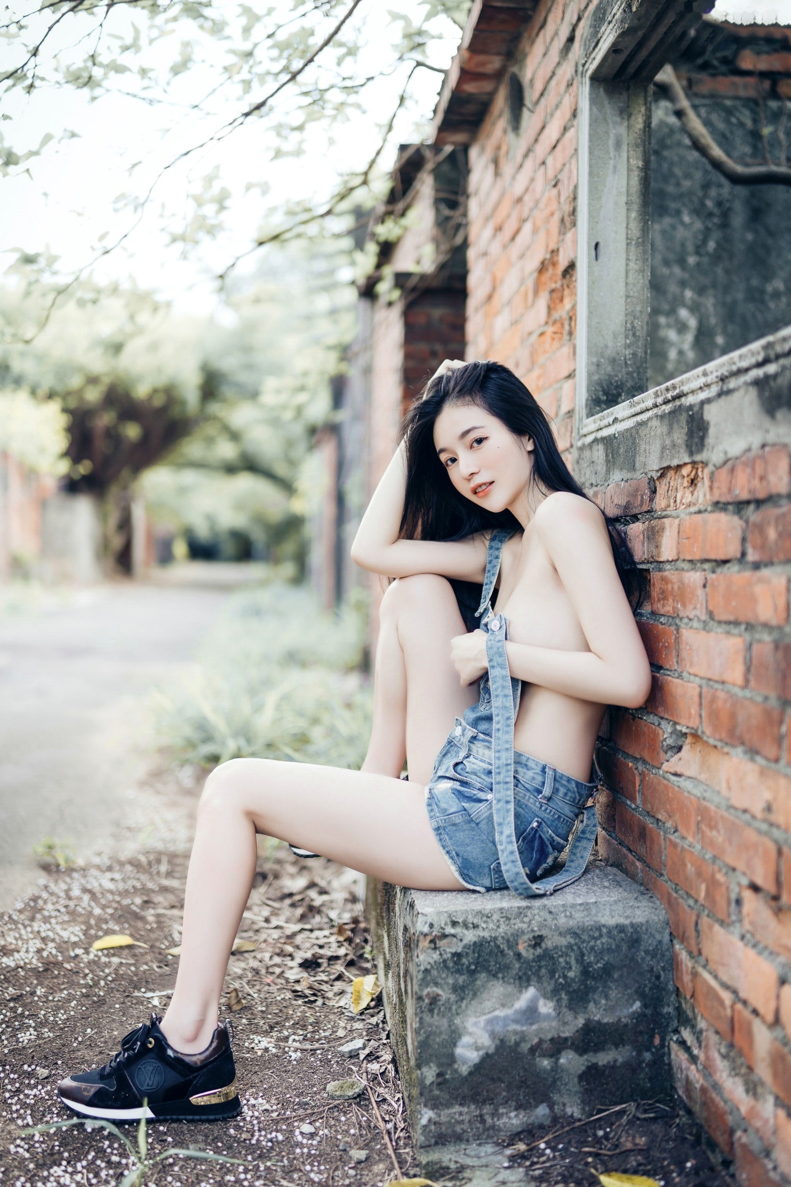 Gallery - JVID模特 - model辰辰户外写真：红白波点裙清纯动人，白色透明罩衫大胆演绎极致诱惑，私房拍摄新作JVID户外性感清纯诱惑私房照气质 女神私房照_秀色女神 - image 71