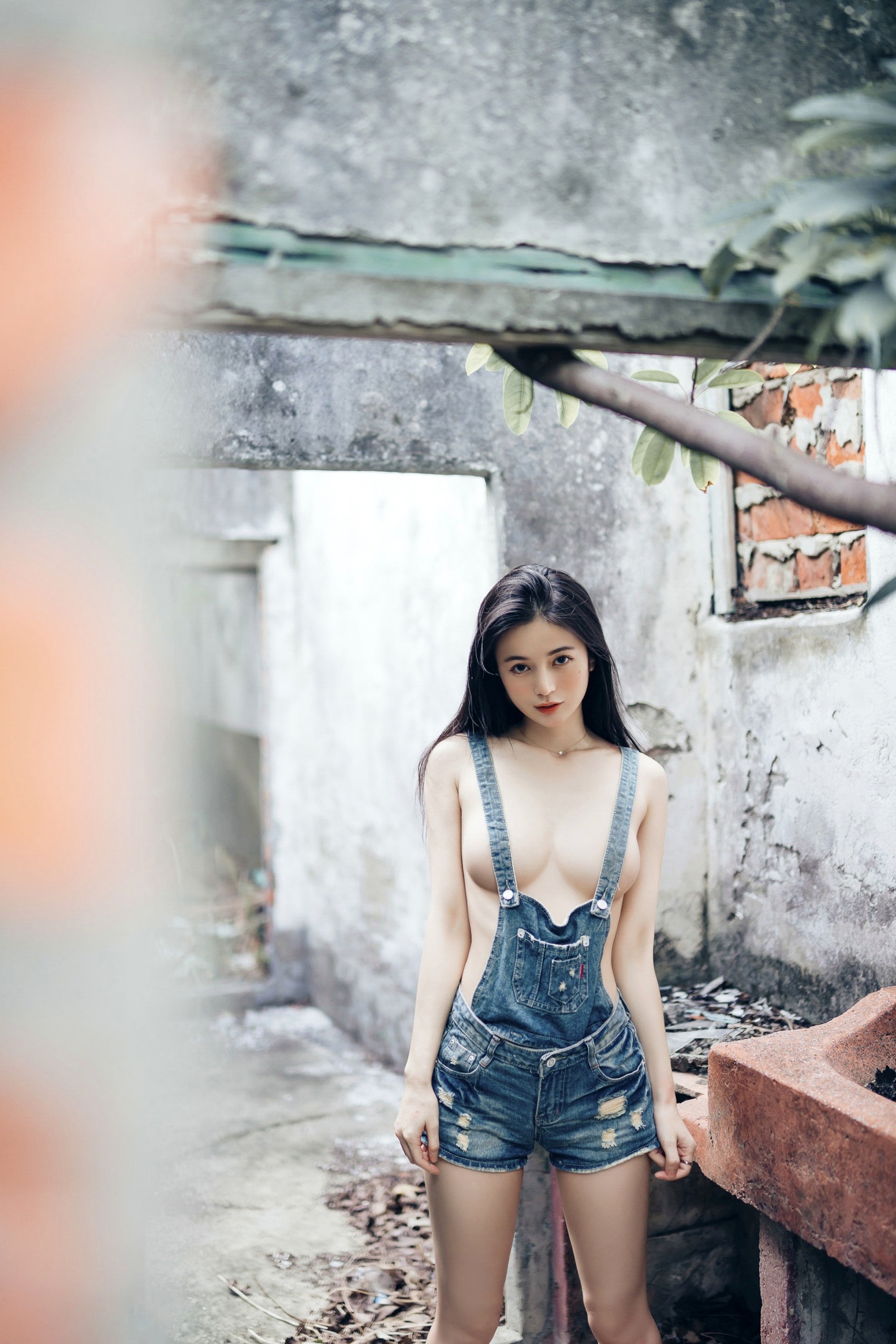 Gallery - JVID模特 - model辰辰户外写真：红白波点裙清纯动人，白色透明罩衫大胆演绎极致诱惑，私房拍摄新作JVID户外性感清纯诱惑私房照气质 女神私房照_秀色女神 - image 73