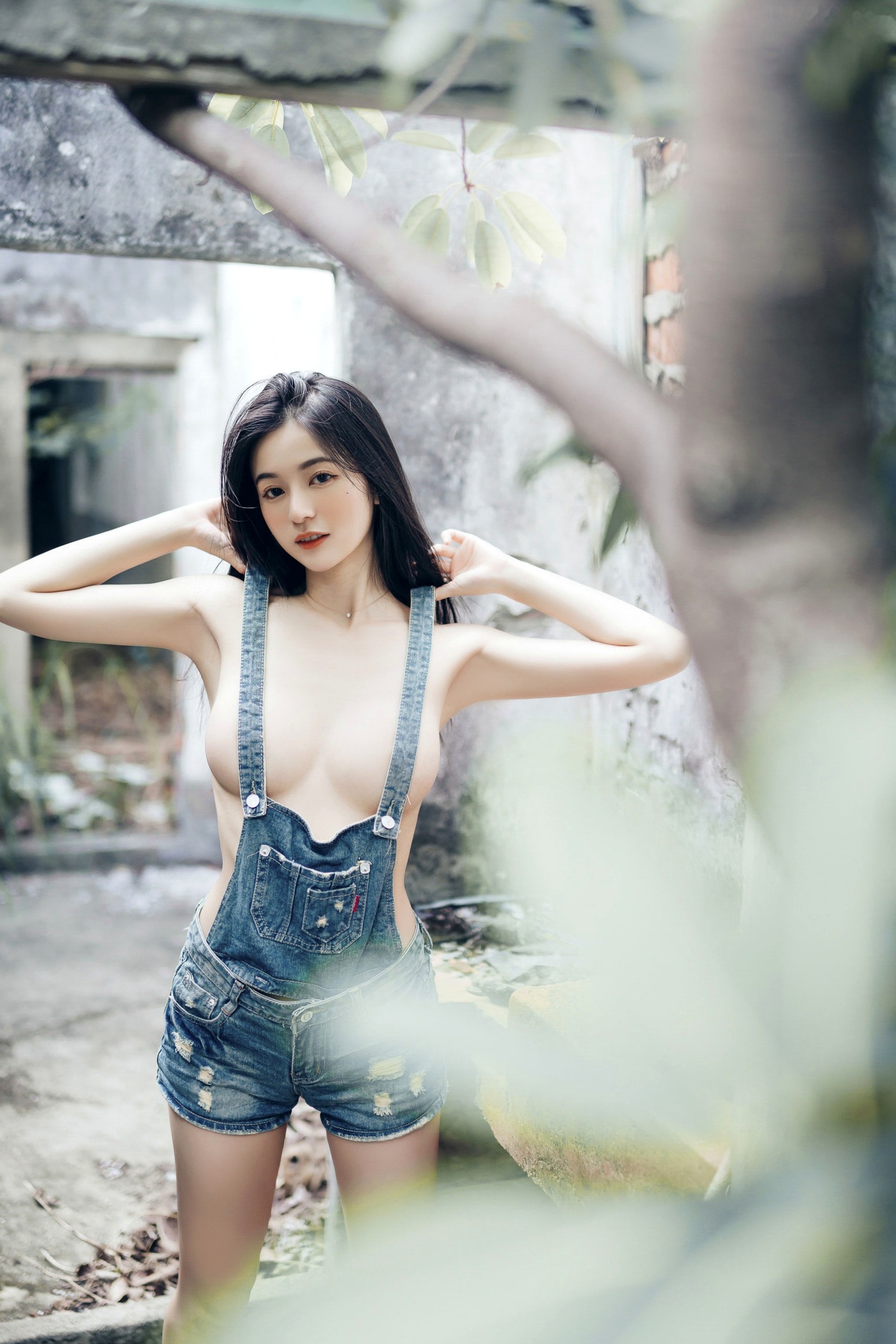Gallery - JVID模特 - model辰辰户外写真：红白波点裙清纯动人，白色透明罩衫大胆演绎极致诱惑，私房拍摄新作JVID户外性感清纯诱惑私房照气质 女神私房照_秀色女神 - image 74
