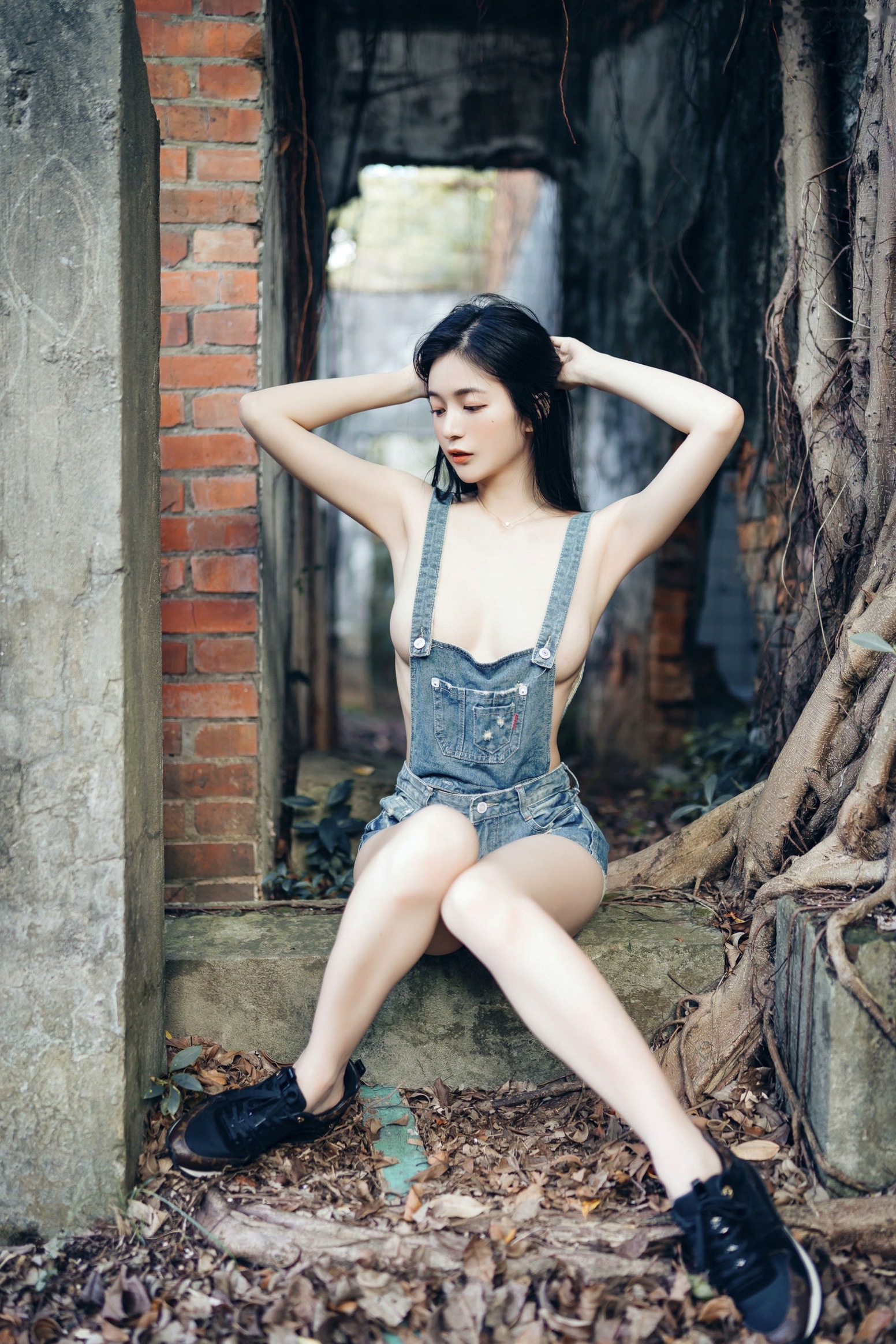 Gallery - JVID模特 - model辰辰户外写真：红白波点裙清纯动人，白色透明罩衫大胆演绎极致诱惑，私房拍摄新作JVID户外性感清纯诱惑私房照气质 女神私房照_秀色女神 - image 78