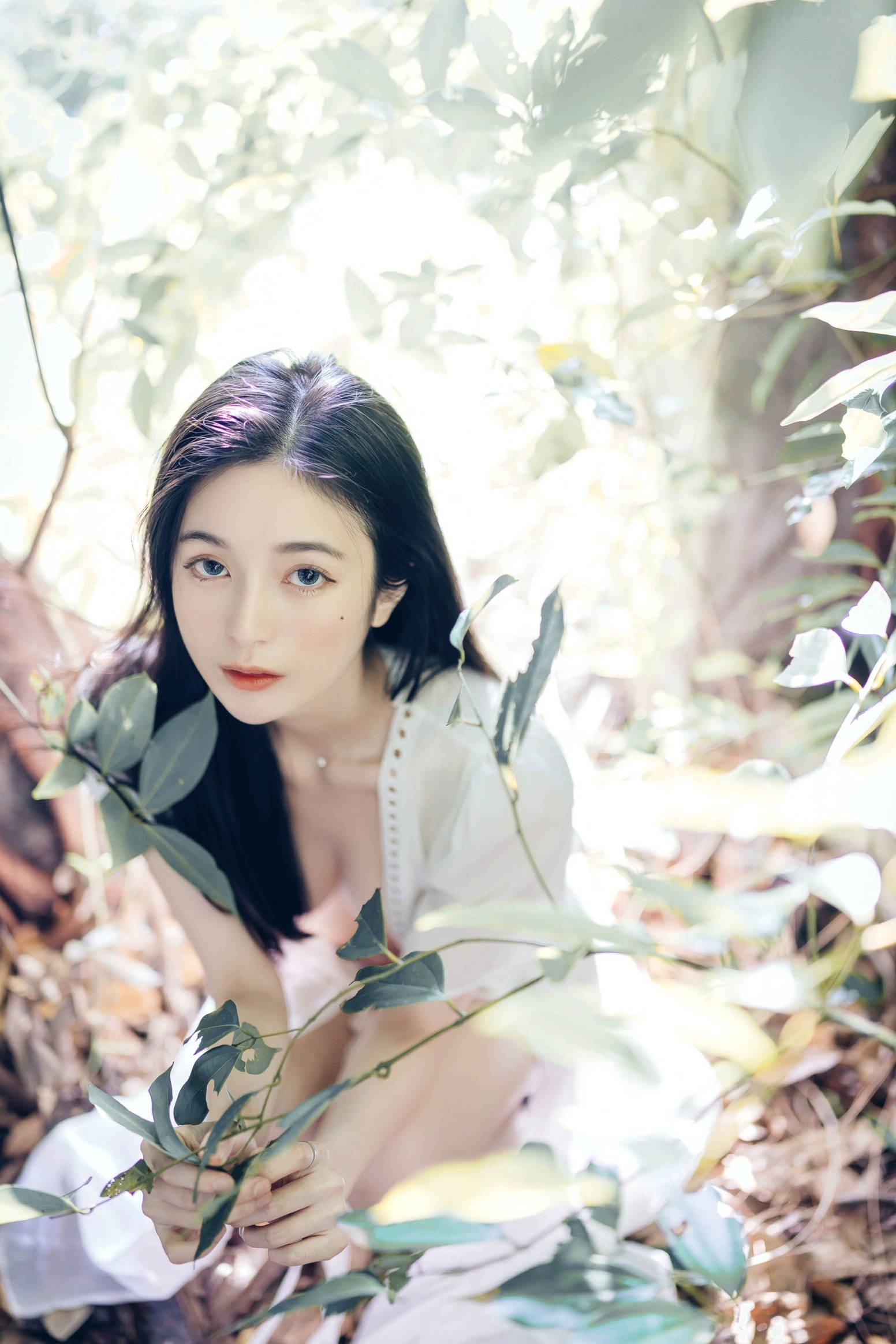 Gallery - JVID模特 - model辰辰户外写真：红白波点裙清纯动人，白色透明罩衫大胆演绎极致诱惑，私房拍摄新作JVID户外性感清纯诱惑私房照气质 女神私房照_秀色女神 - image 89