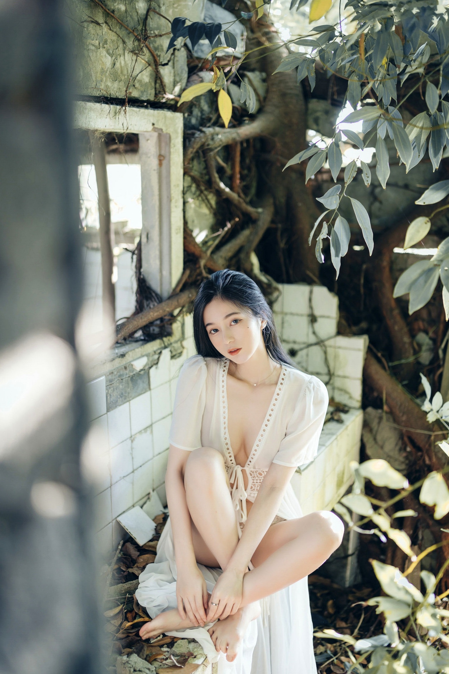 Gallery - JVID模特 - model辰辰户外写真：红白波点裙清纯动人，白色透明罩衫大胆演绎极致诱惑，私房拍摄新作JVID户外性感清纯诱惑私房照气质 女神私房照_秀色女神 - image 100