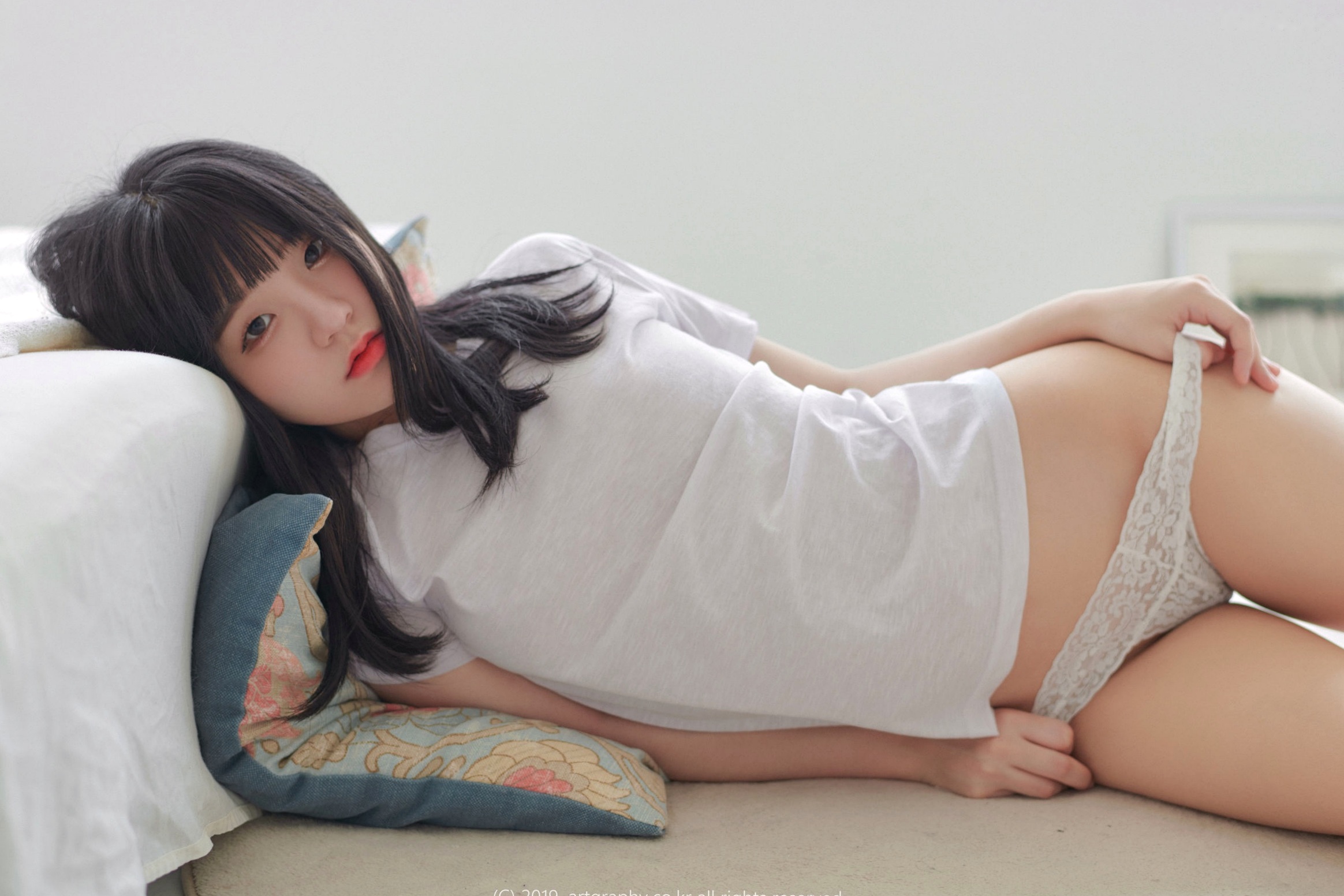 Gallery - 韩国美女Jenny 정제니 ARTGRAVIA_057：明亮闺房纯欲私房写真，蕾丝内衣与慵懒白T的极致诱惑韩国私房照白嫩诱惑萝莉 女神私房照_秀色女神 - image 4