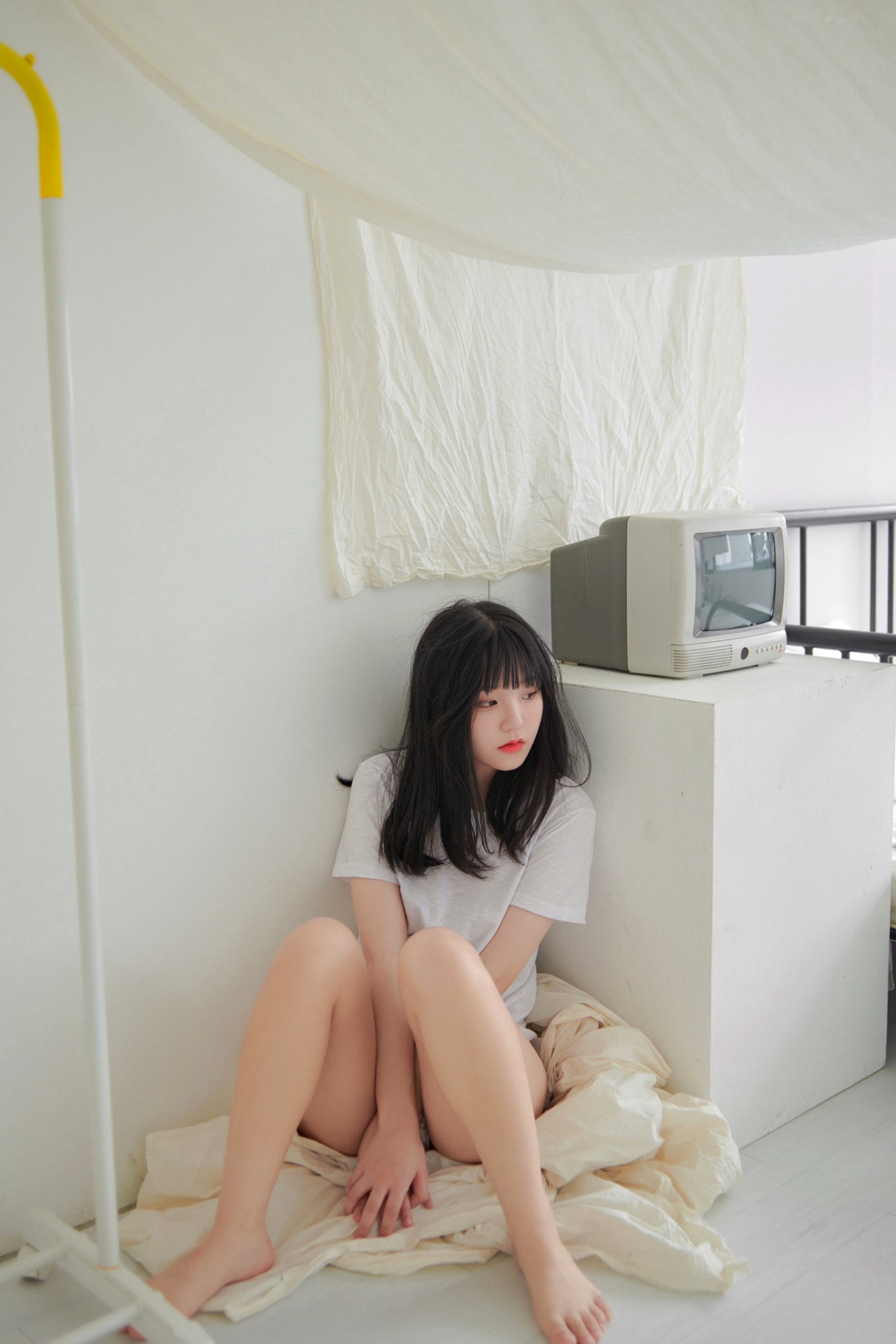 Gallery - 韩国美女Jenny 정제니 ARTGRAVIA_057：明亮闺房纯欲私房写真，蕾丝内衣与慵懒白T的极致诱惑韩国私房照白嫩诱惑萝莉 女神私房照_秀色女神 - image 11