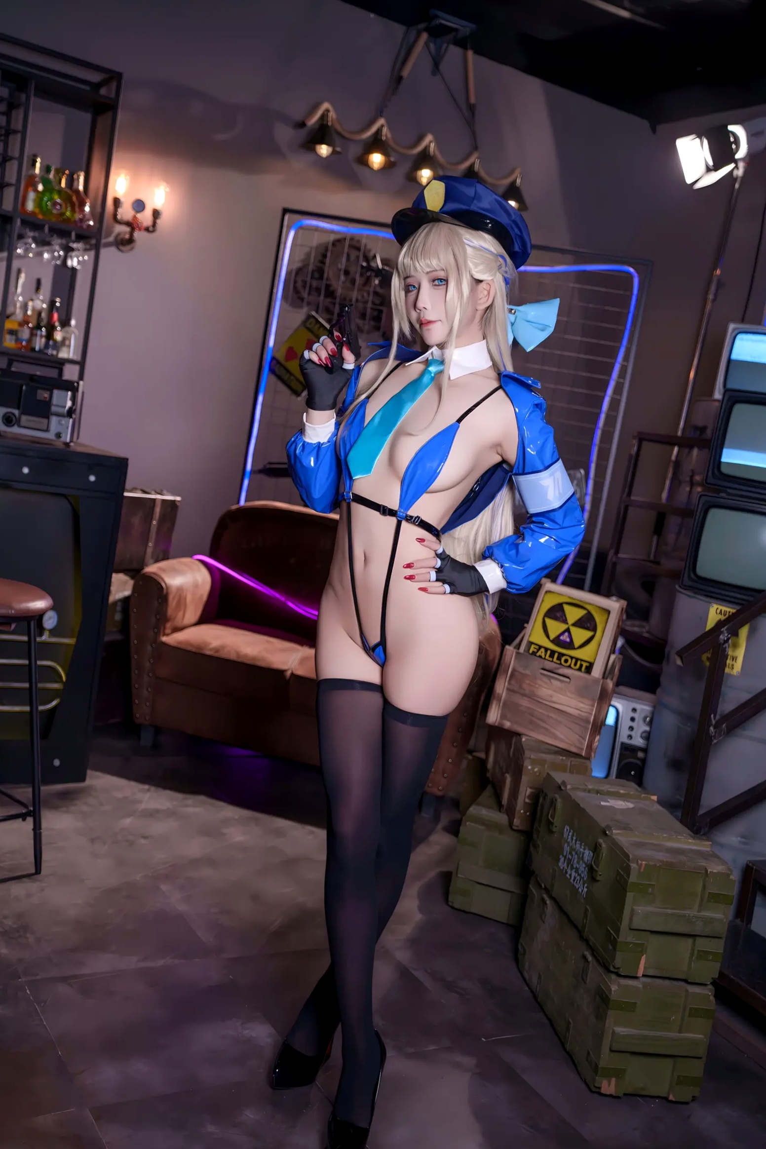 Gallery - 抱走莫子aa - 飞鸟马时COS 大胆警服制服诱惑 角色扮演 魅惑写真性感制服诱惑角色扮演冷艳 女神私房照_秀色女神 - image 16