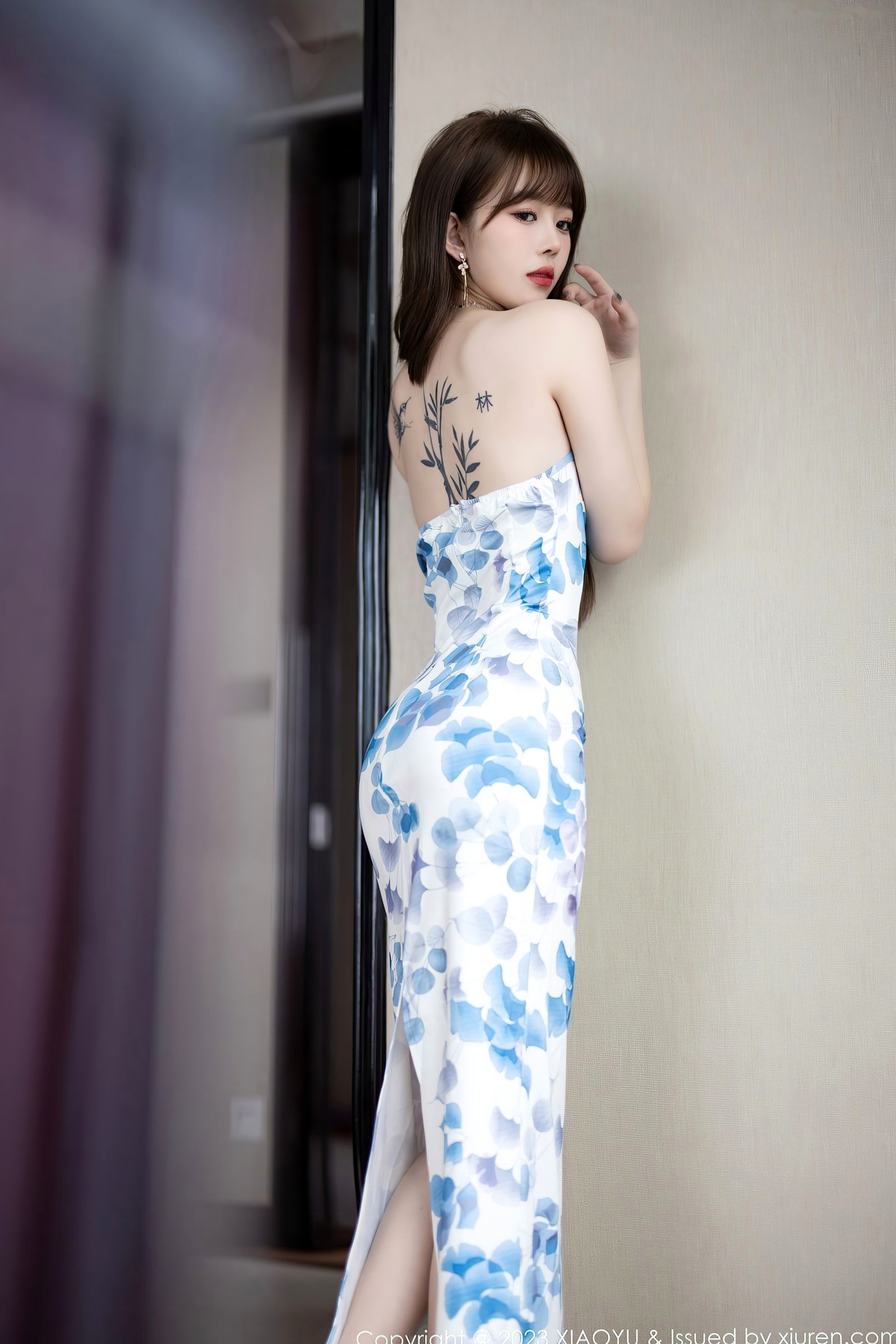 Gallery - XiaoYu语画界 - Painting World 985-花卉连衣长裙私房写真-气质女神性感姿态与迷人美腿语画界 - Painting World 私房照性感美腿气质 女神私房照_秀色女神 - image 9