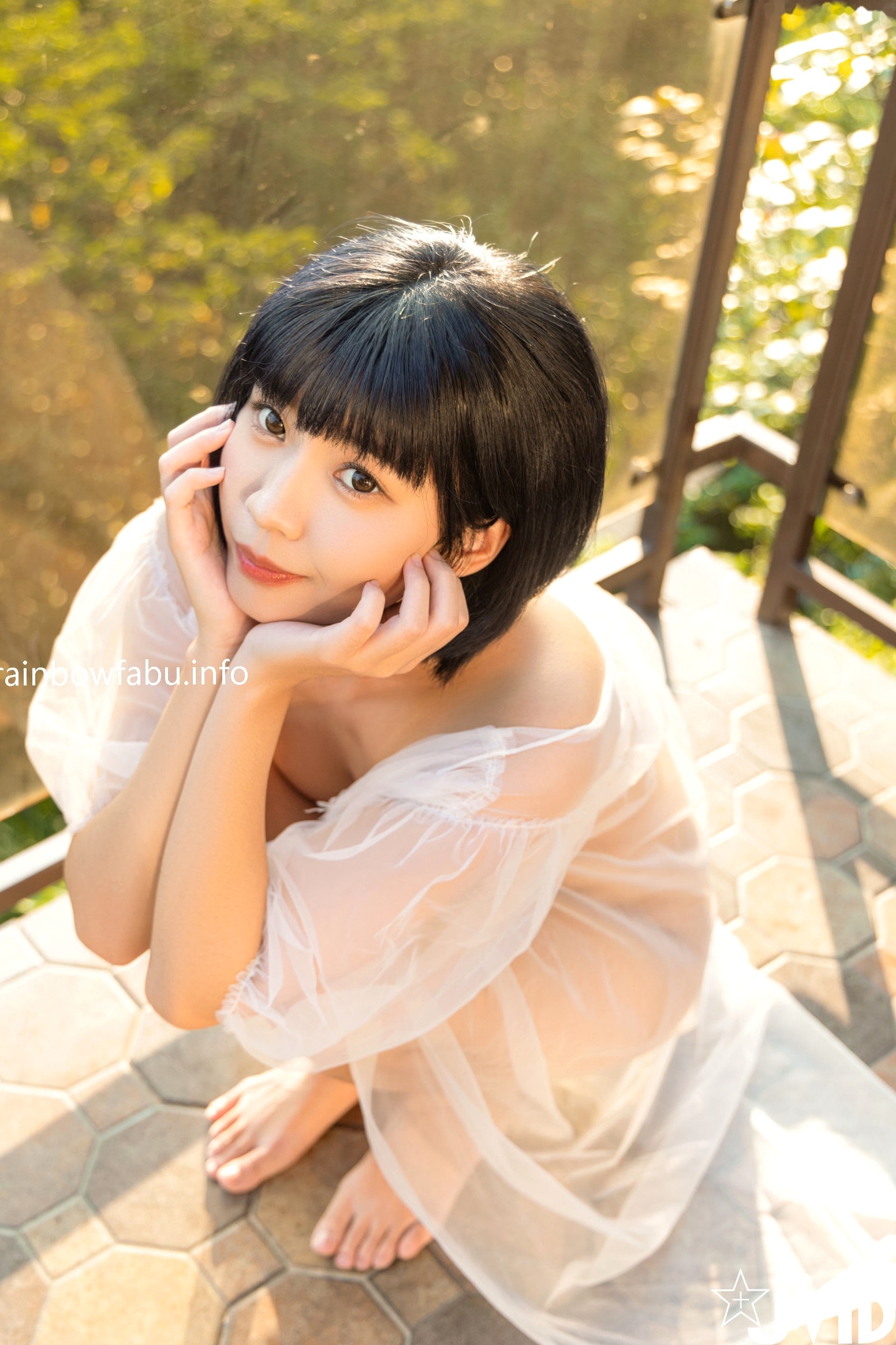 Gallery - JVID果宝宝：阳光下的秘密邂逅，清纯短发邻家妹妹阳台私房写真，极致白嫩诱惑，呈现若隐若现的视觉盛宴JVID性感诱惑清纯大尺度 女神私房照_秀色女神 - image 59