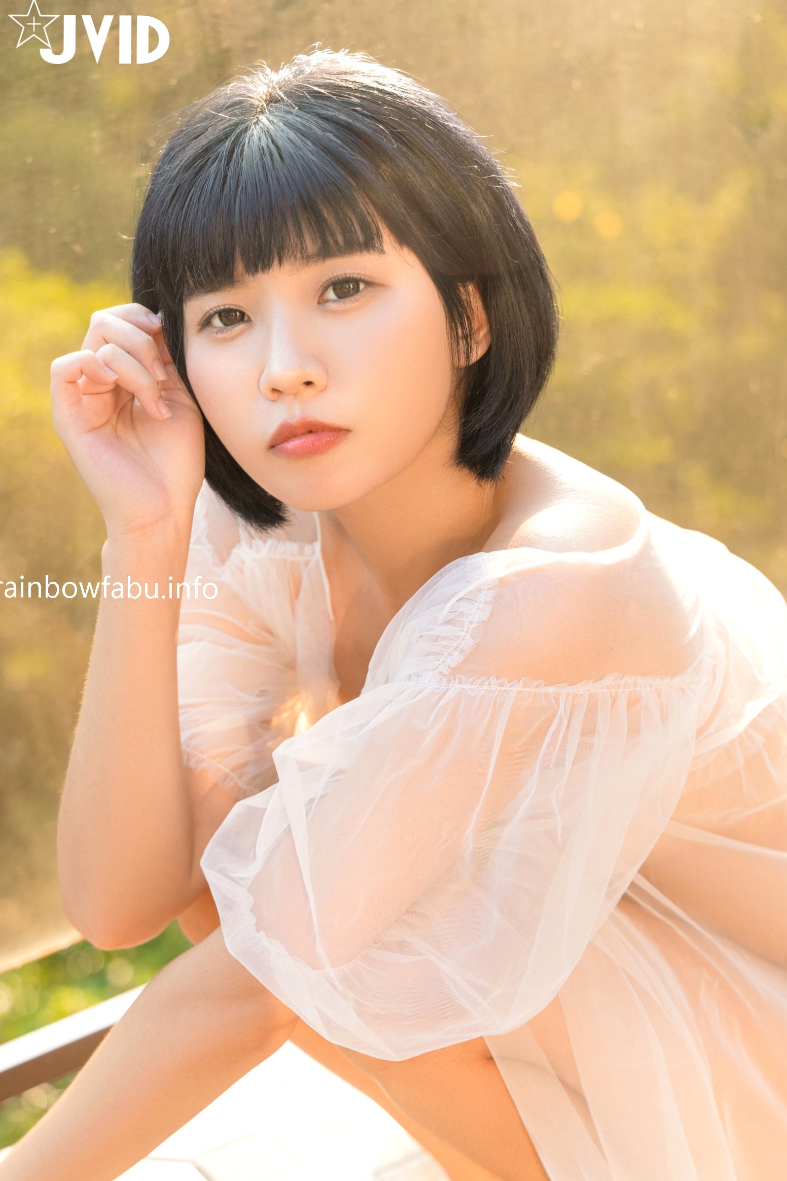 Gallery - JVID果宝宝：阳光下的秘密邂逅，清纯短发邻家妹妹阳台私房写真，极致白嫩诱惑，呈现若隐若现的视觉盛宴JVID性感诱惑清纯大尺度 女神私房照_秀色女神 - image 61