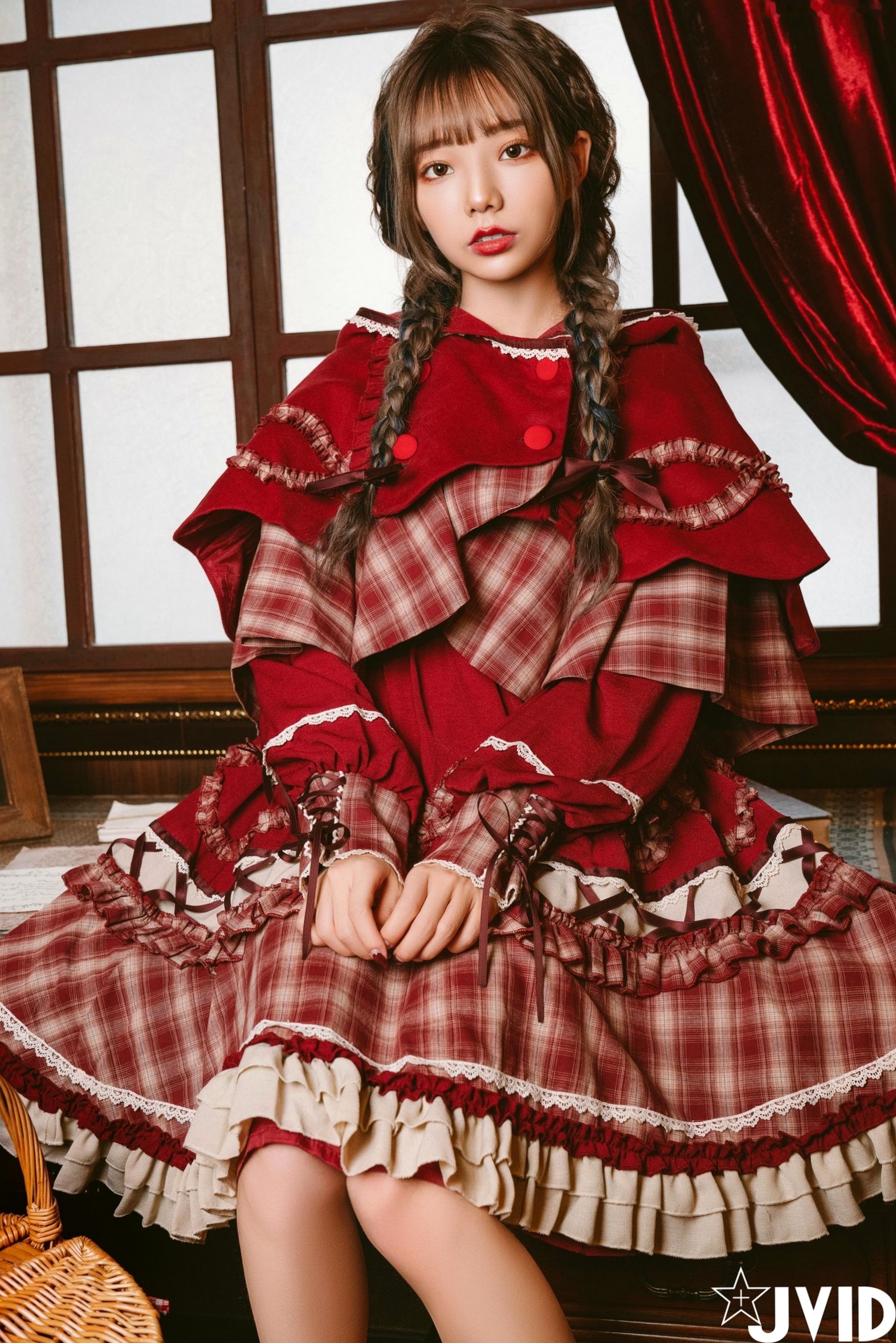 Gallery - JVID-啾啾-啾啾の奇妙な冒険-小紅帽小公主-角色扮演童话风复古写真-No.604角色扮演萌系萝莉JVID 女神私房照_秀色女神 - image 1