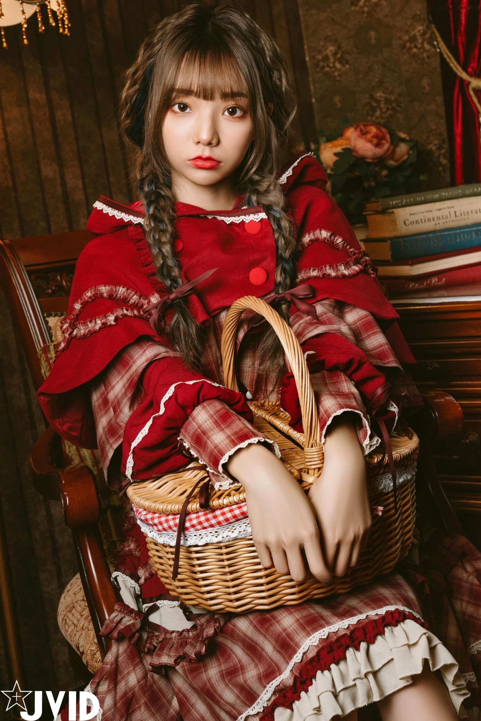 Gallery - JVID-啾啾-啾啾の奇妙な冒険-小紅帽小公主-角色扮演童话风复古写真-No.604角色扮演萌系萝莉JVID 女神私房照_秀色女神 - image 13