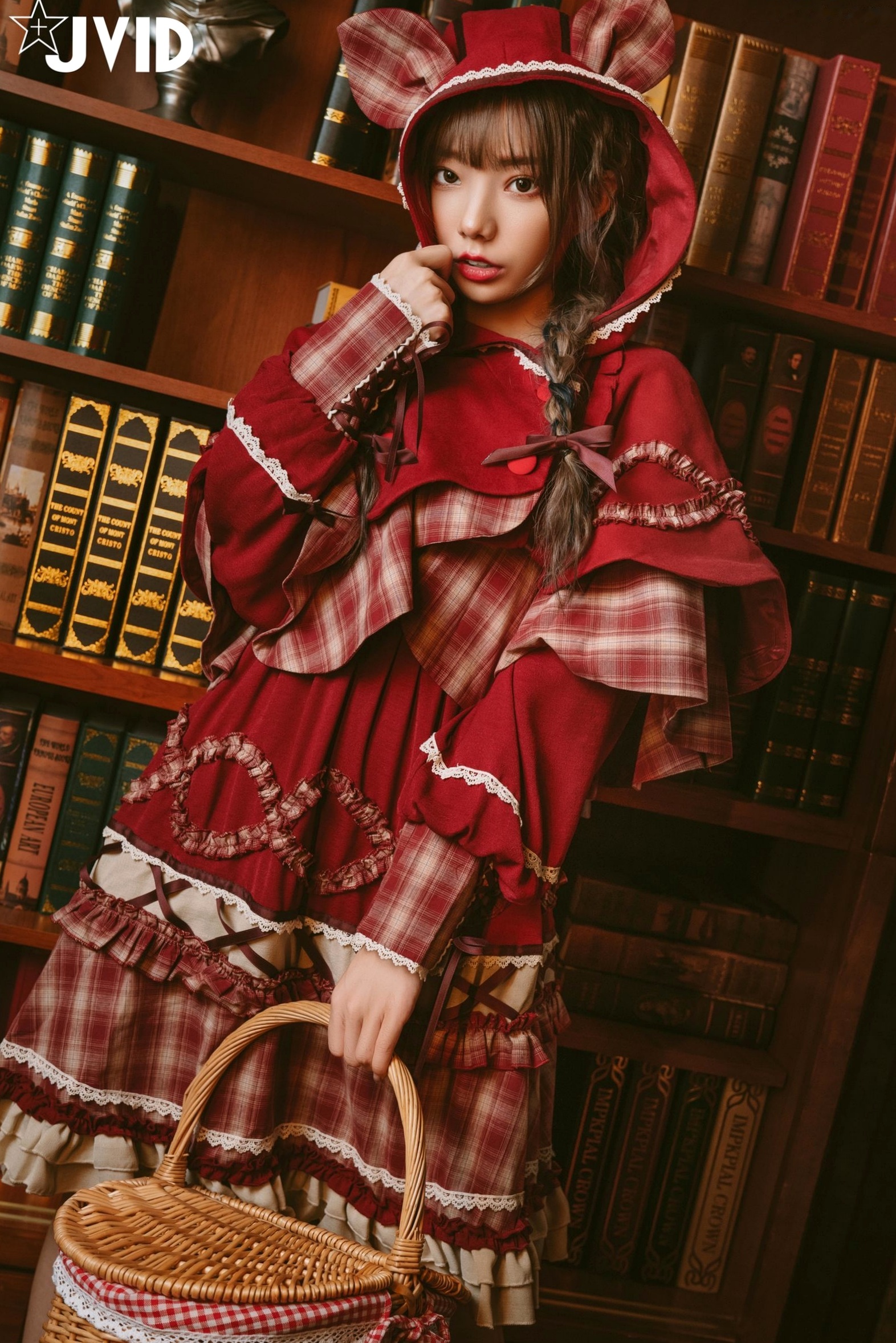 Gallery - JVID-啾啾-啾啾の奇妙な冒険-小紅帽小公主-角色扮演童话风复古写真-No.604角色扮演萌系萝莉JVID 女神私房照_秀色女神 - image 21