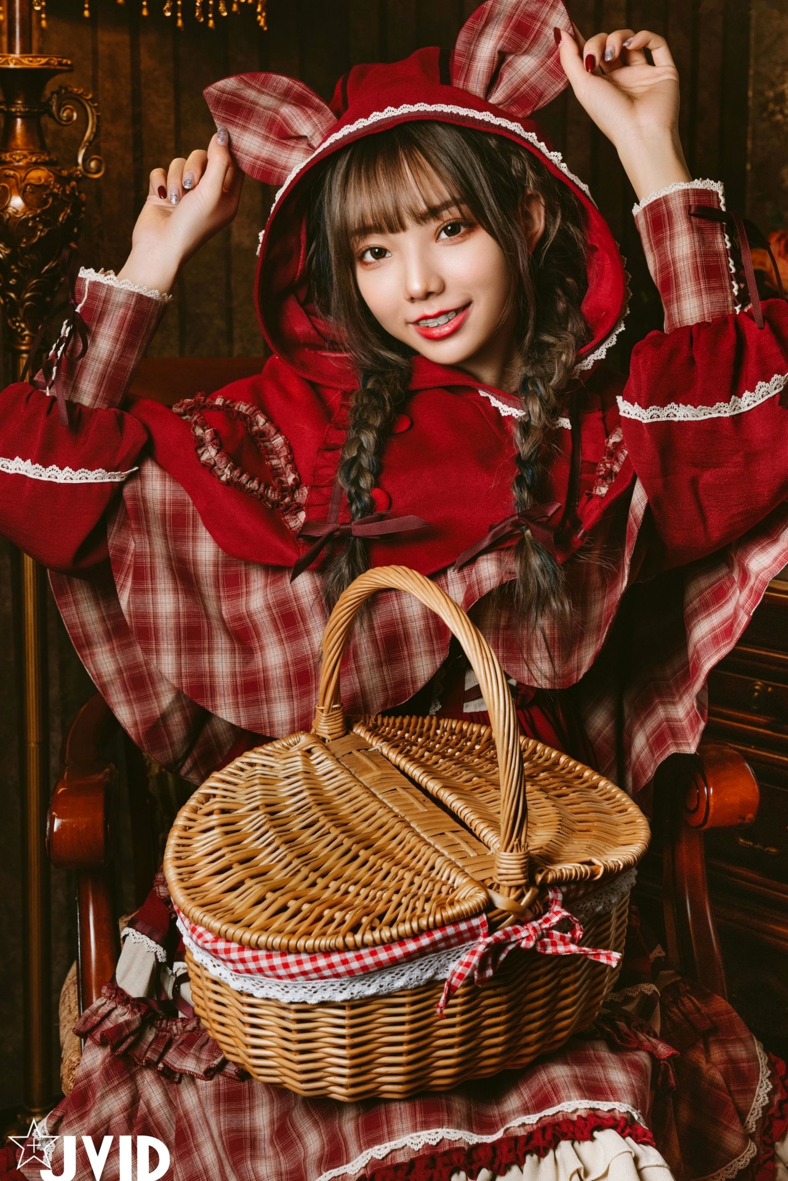 Gallery - JVID-啾啾-啾啾の奇妙な冒険-小紅帽小公主-角色扮演童话风复古写真-No.604角色扮演萌系萝莉JVID 女神私房照_秀色女神 - image 23