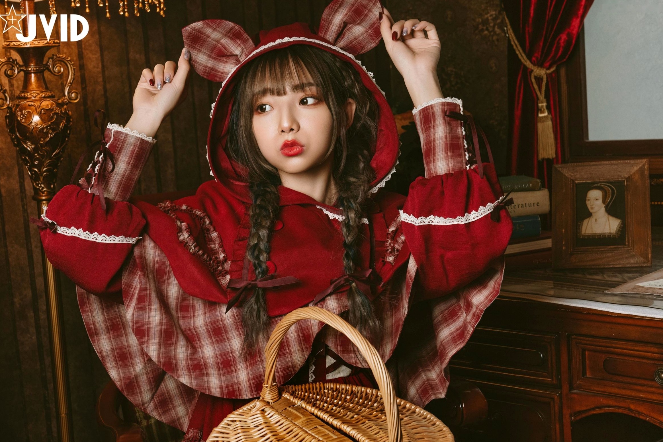 Gallery - JVID-啾啾-啾啾の奇妙な冒険-小紅帽小公主-角色扮演童话风复古写真-No.604角色扮演萌系萝莉JVID 女神私房照_秀色女神 - image 24