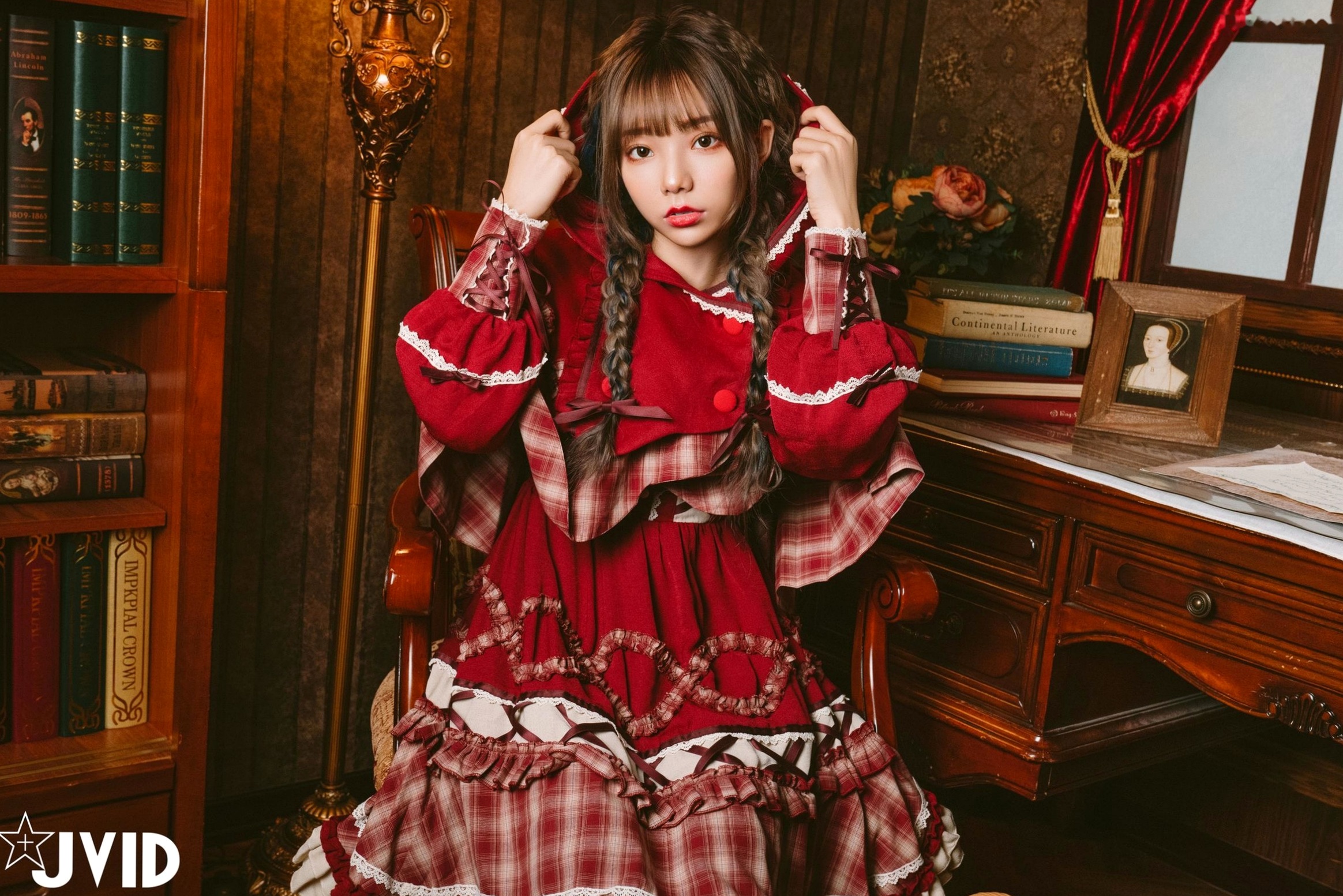 Gallery - JVID-啾啾-啾啾の奇妙な冒険-小紅帽小公主-角色扮演童话风复古写真-No.604角色扮演萌系萝莉JVID 女神私房照_秀色女神 - image 27