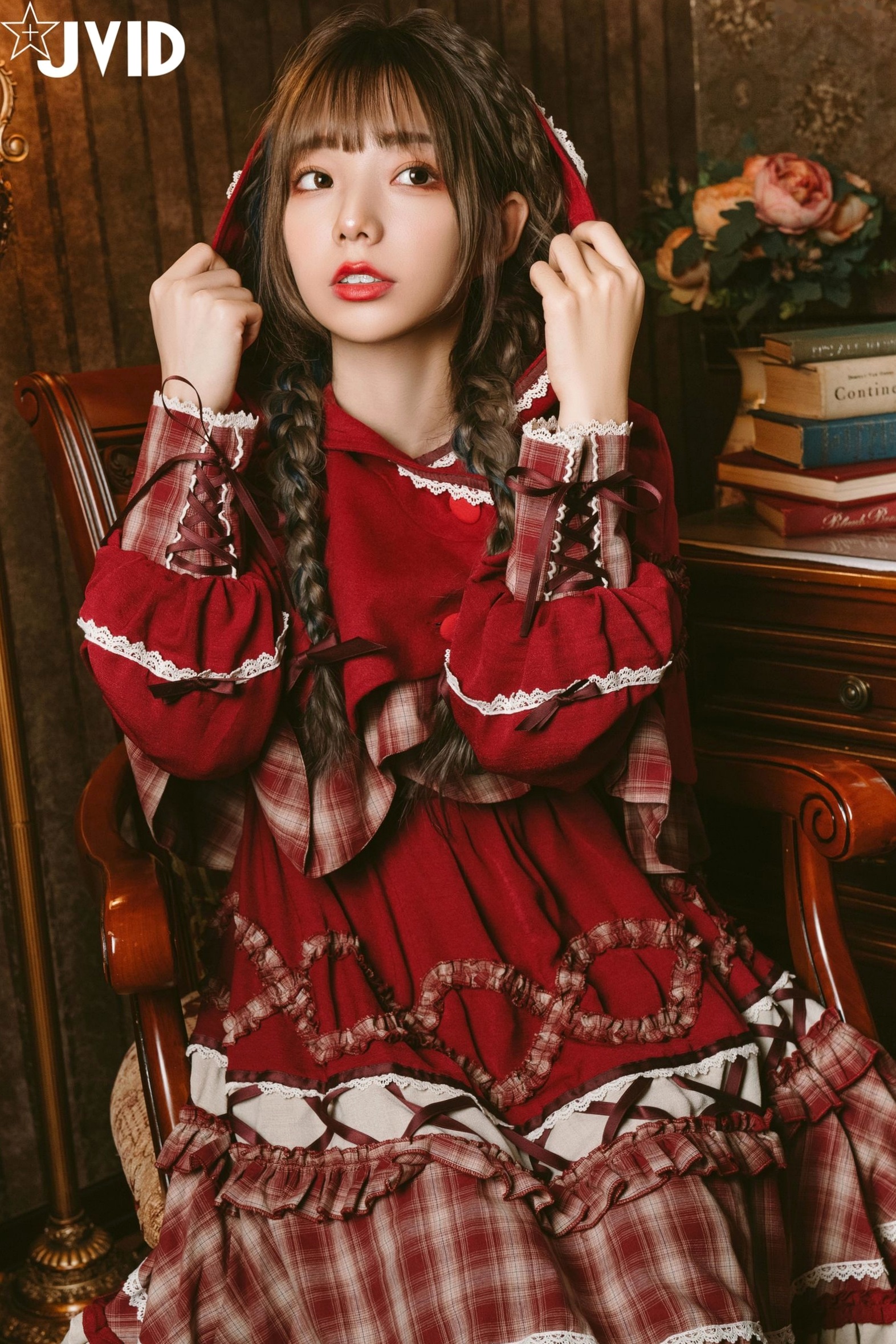 Gallery - JVID-啾啾-啾啾の奇妙な冒険-小紅帽小公主-角色扮演童话风复古写真-No.604角色扮演萌系萝莉JVID 女神私房照_秀色女神 - image 28
