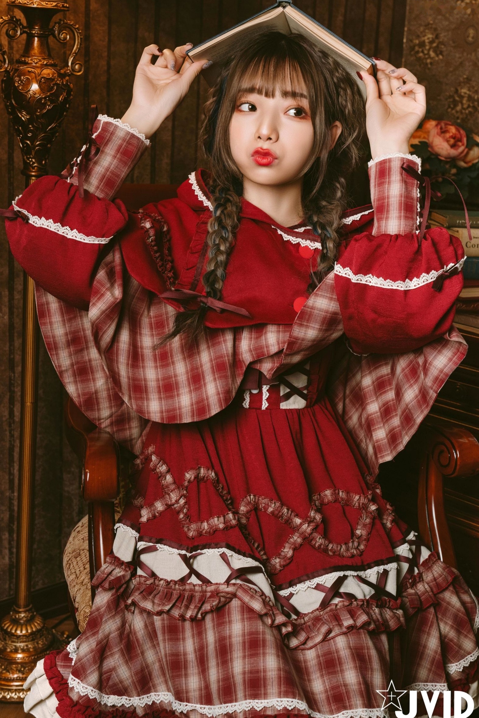Gallery - JVID-啾啾-啾啾の奇妙な冒険-小紅帽小公主-角色扮演童话风复古写真-No.604角色扮演萌系萝莉JVID 女神私房照_秀色女神 - image 33