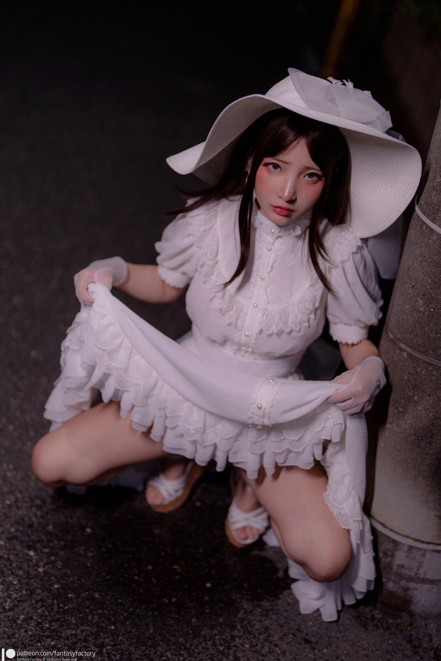 Gallery - Fantasy-Factory-小丁Ding-八尺大人-Hachishaku-sama-2022.12-户外cos-性感写真-大尺度-白嫩女神诱惑私房照白嫩大尺度角色扮演 女神私房照_秀色女神 - image 10