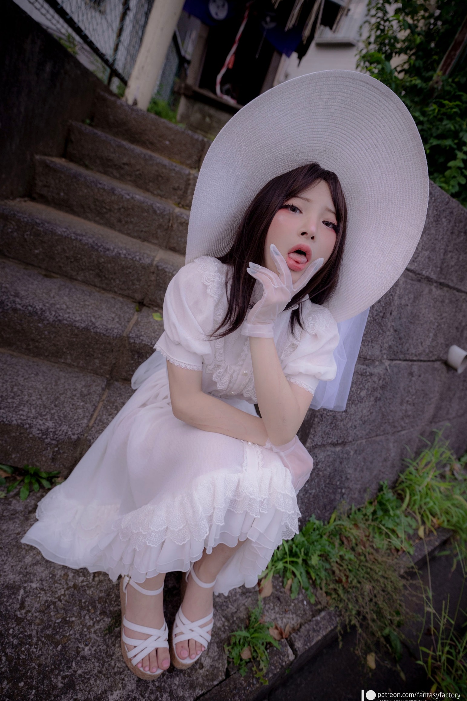 Gallery - Fantasy-Factory-小丁Ding-八尺大人-Hachishaku-sama-2022.12-户外cos-性感写真-大尺度-白嫩女神诱惑私房照白嫩大尺度角色扮演 女神私房照_秀色女神 - image 20