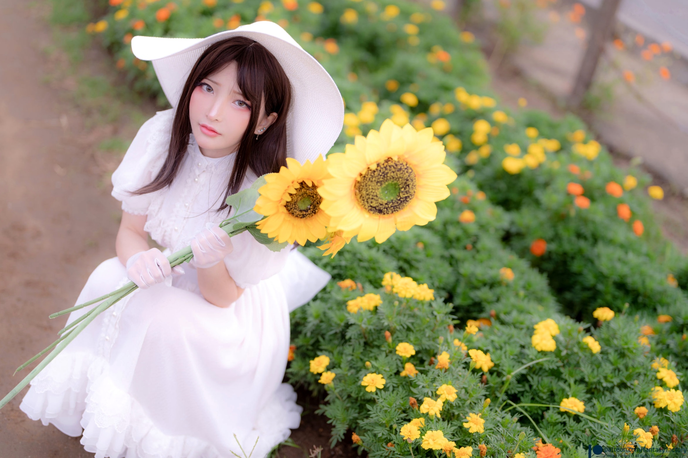 Gallery - Fantasy-Factory-小丁Ding-八尺大人-Hachishaku-sama-2022.12-户外cos-性感写真-大尺度-白嫩女神诱惑私房照白嫩大尺度角色扮演 女神私房照_秀色女神 - image 25