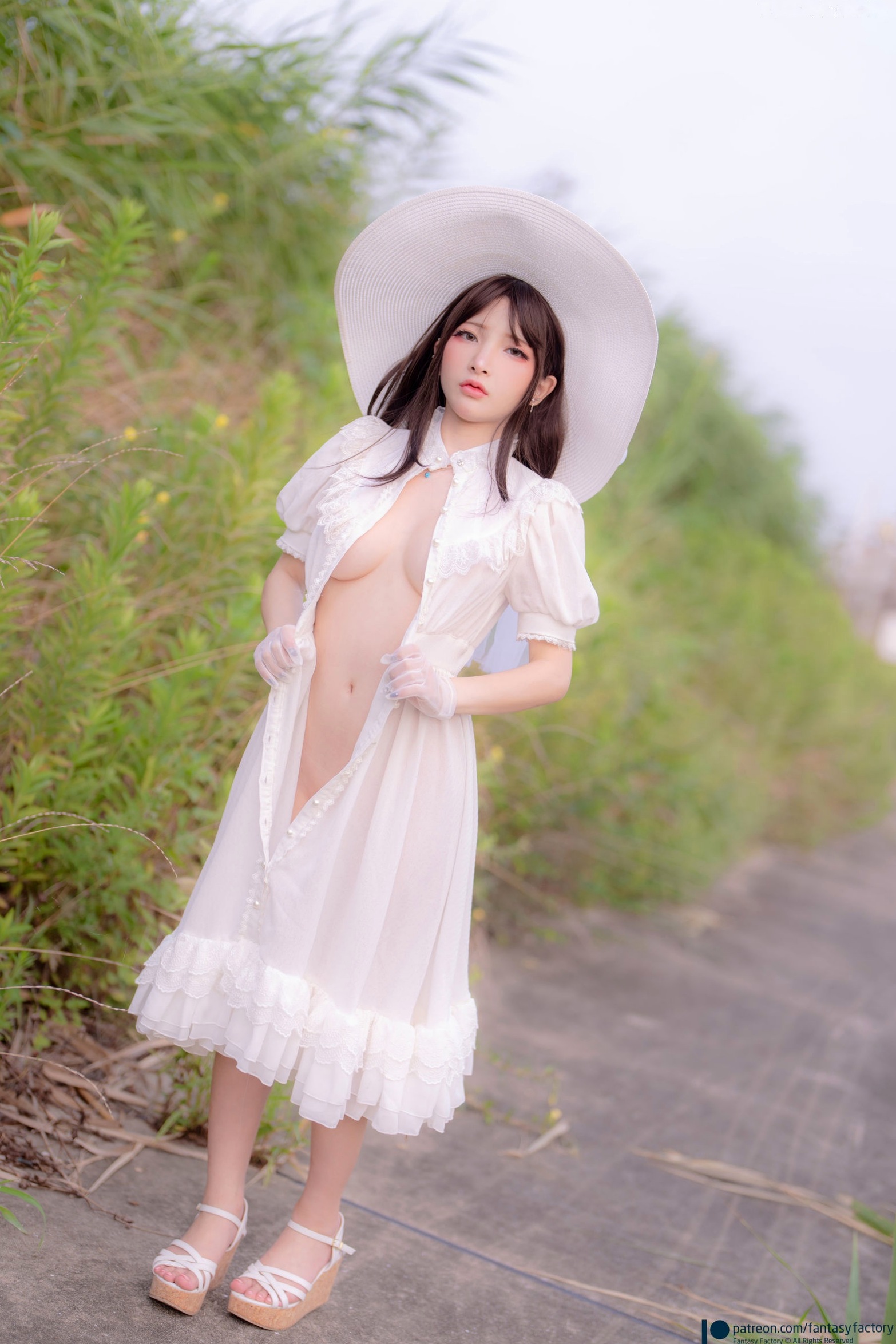 Gallery - Fantasy-Factory-小丁Ding-八尺大人-Hachishaku-sama-2022.12-户外cos-性感写真-大尺度-白嫩女神诱惑私房照白嫩大尺度角色扮演 女神私房照_秀色女神 - image 30