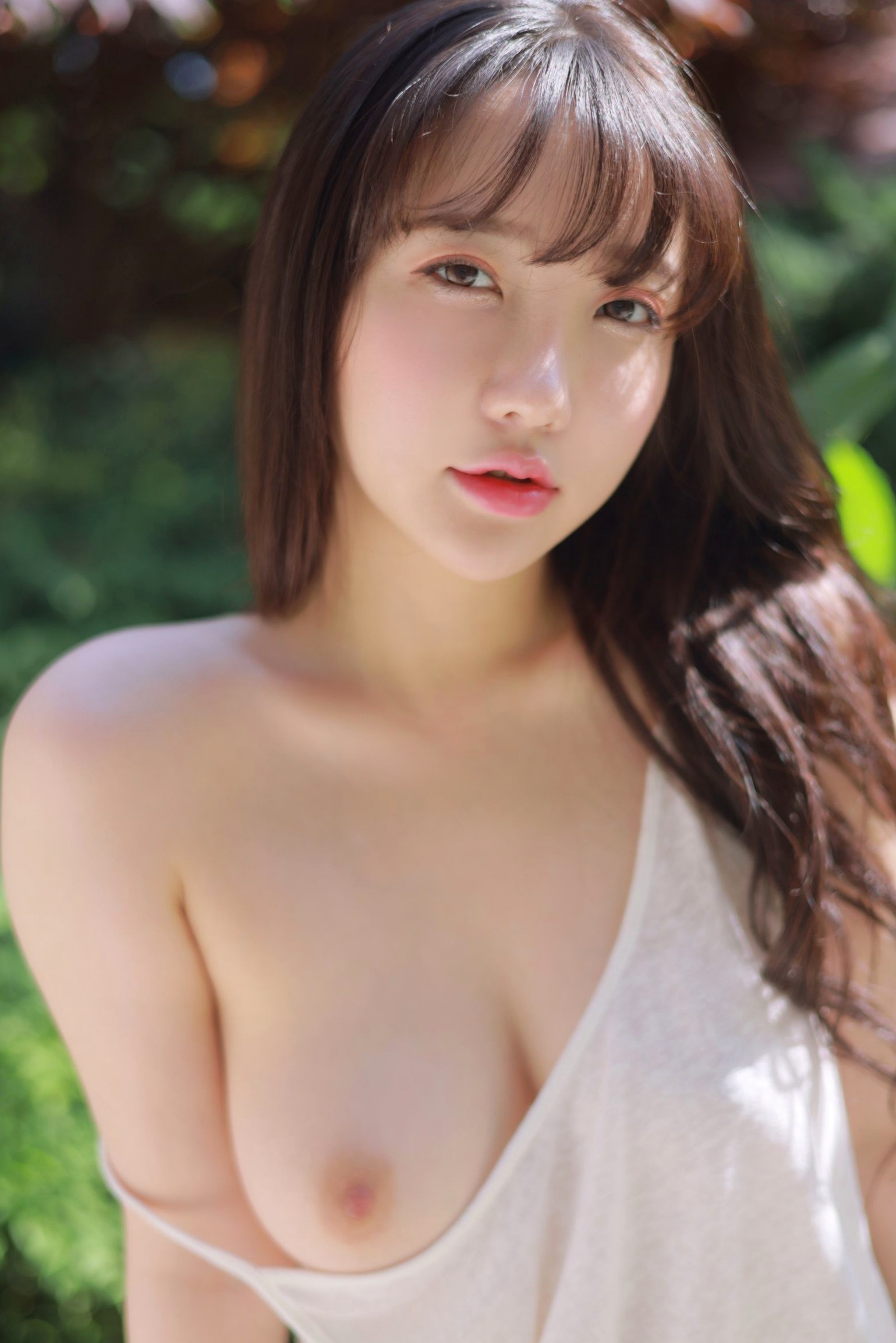 Gallery - 韩国美女孙乐乐Son Ye-eun户外纯白私房写真，清纯童颜配傲人上围极致诱惑韩国清纯童颜巨乳诱惑私房照 女神私房照_秀色女神 - image 21