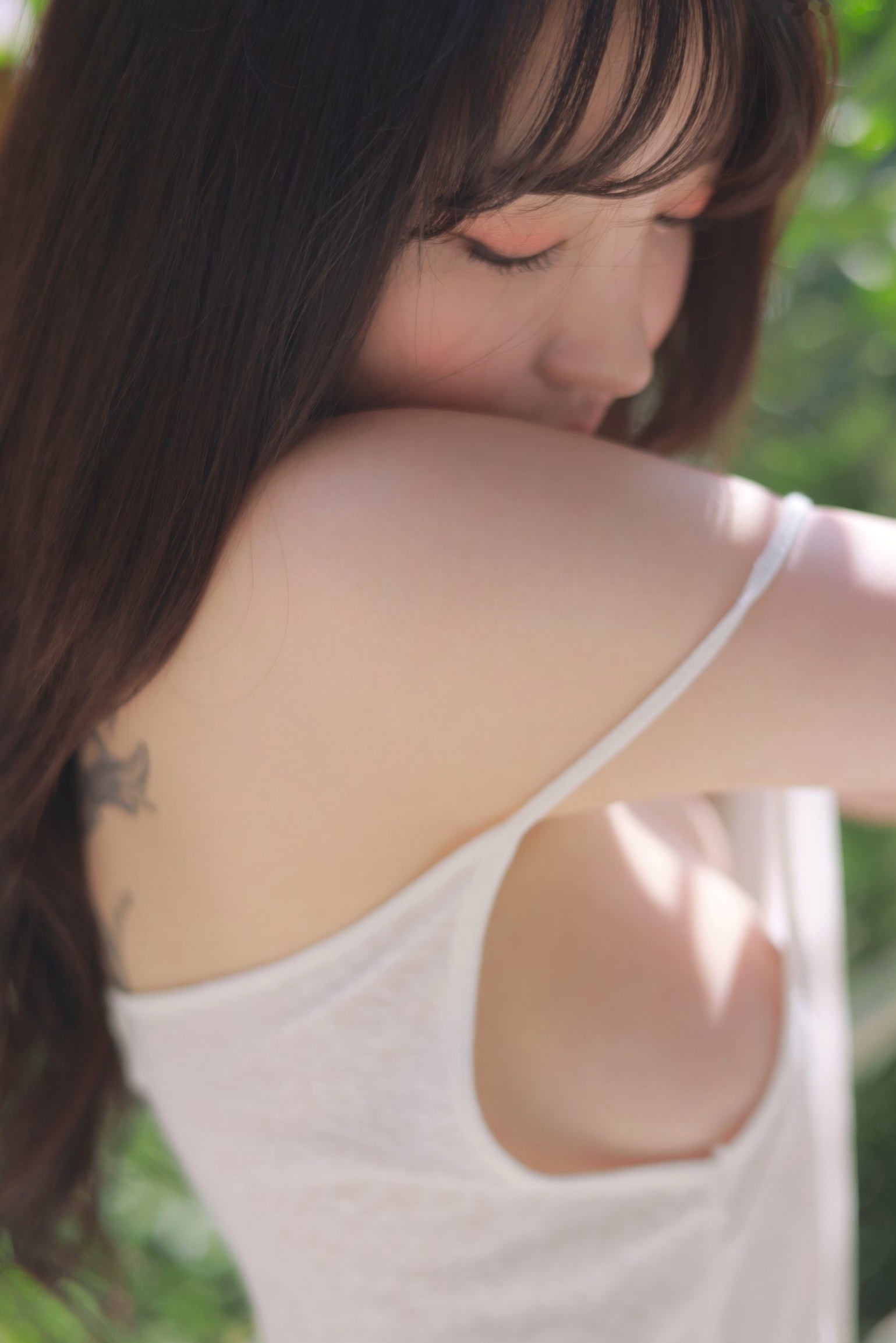 Gallery - 韩国美女孙乐乐Son Ye-eun户外纯白私房写真，清纯童颜配傲人上围极致诱惑韩国清纯童颜巨乳诱惑私房照 女神私房照_秀色女神 - image 29