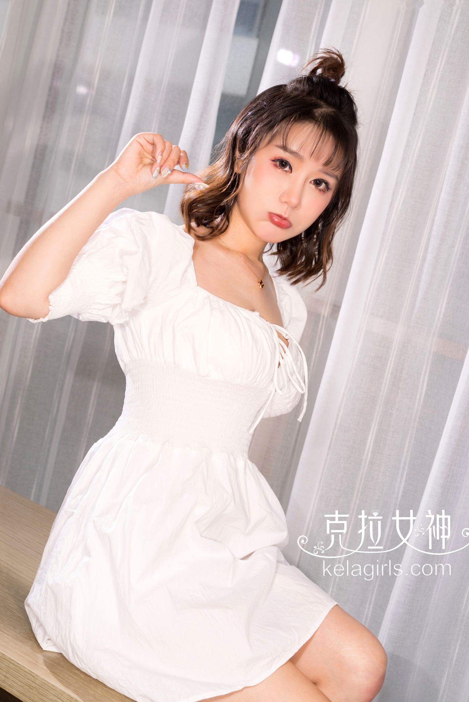 Gallery - 克拉女神-柠儿-《浑圆の臀》私房写真，性感女神居家诱惑，极致美臀展现迷人曲线性感私房照诱惑美臀极品 女神私房照_秀色女神 - image 7
