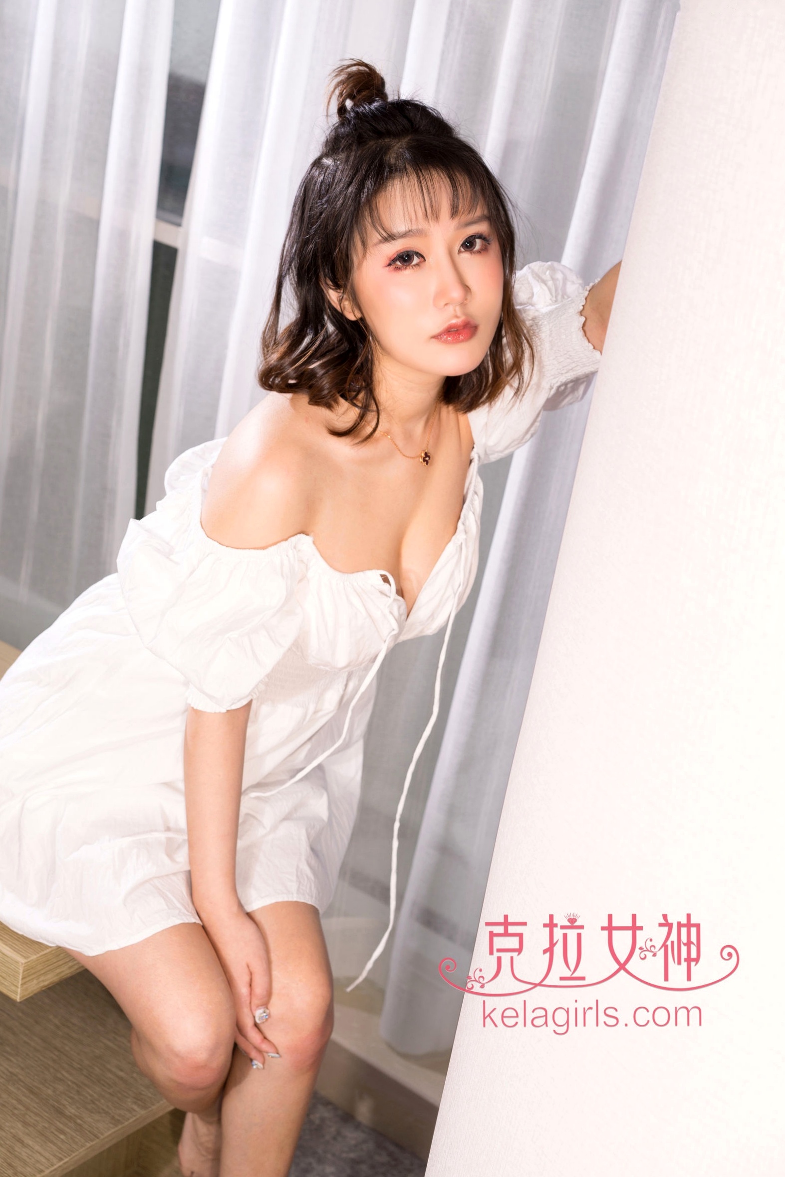 Gallery - 克拉女神-柠儿-《浑圆の臀》私房写真，性感女神居家诱惑，极致美臀展现迷人曲线性感私房照诱惑美臀极品 女神私房照_秀色女神 - image 8