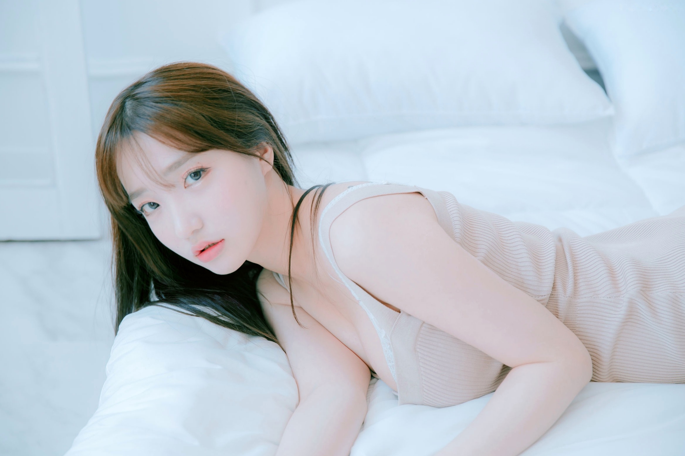 Gallery - 韩国美女孙乐乐Son Ye-Eun换装秀：清纯女仆装与简约针织裙私房照，展现极致纯欲清新女神风采，绝美视觉盛宴韩国女神私房照女仆清新 女神私房照_秀色女神 - image 43
