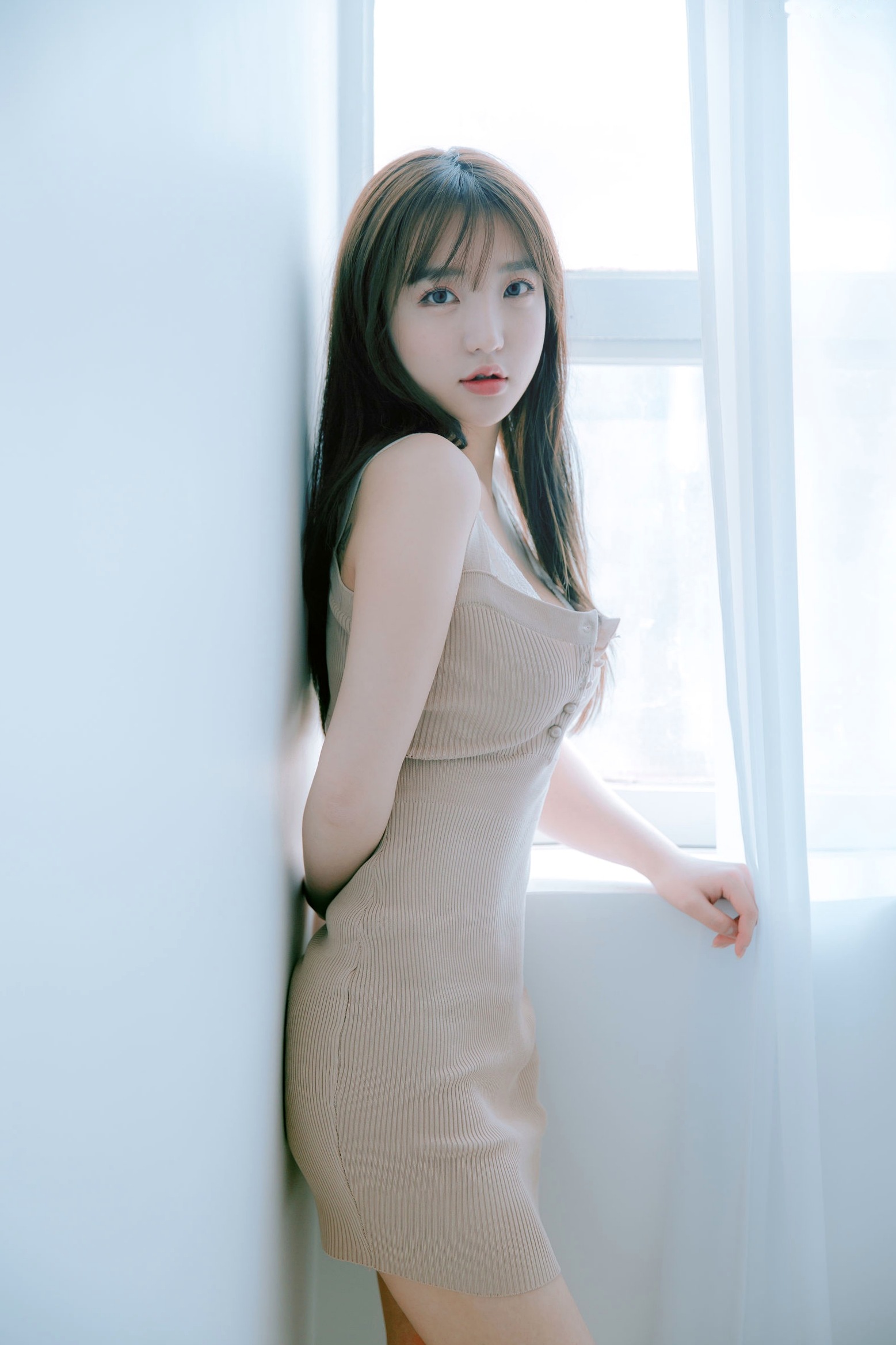 Gallery - 韩国美女孙乐乐Son Ye-Eun换装秀：清纯女仆装与简约针织裙私房照，展现极致纯欲清新女神风采，绝美视觉盛宴韩国女神私房照女仆清新 女神私房照_秀色女神 - image 69