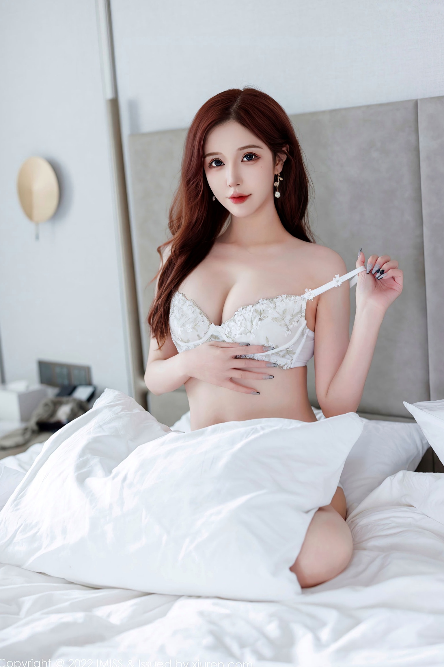 Gallery - IMiss爱蜜社 - Honey Club 699期：Lindalinda白色花纹内衣丝袜诱惑，清纯与性感并存的私房写真精品爱蜜社 - Honey Club 私房照性感丝袜诱惑 女神私房照_秀色女神 - image 28