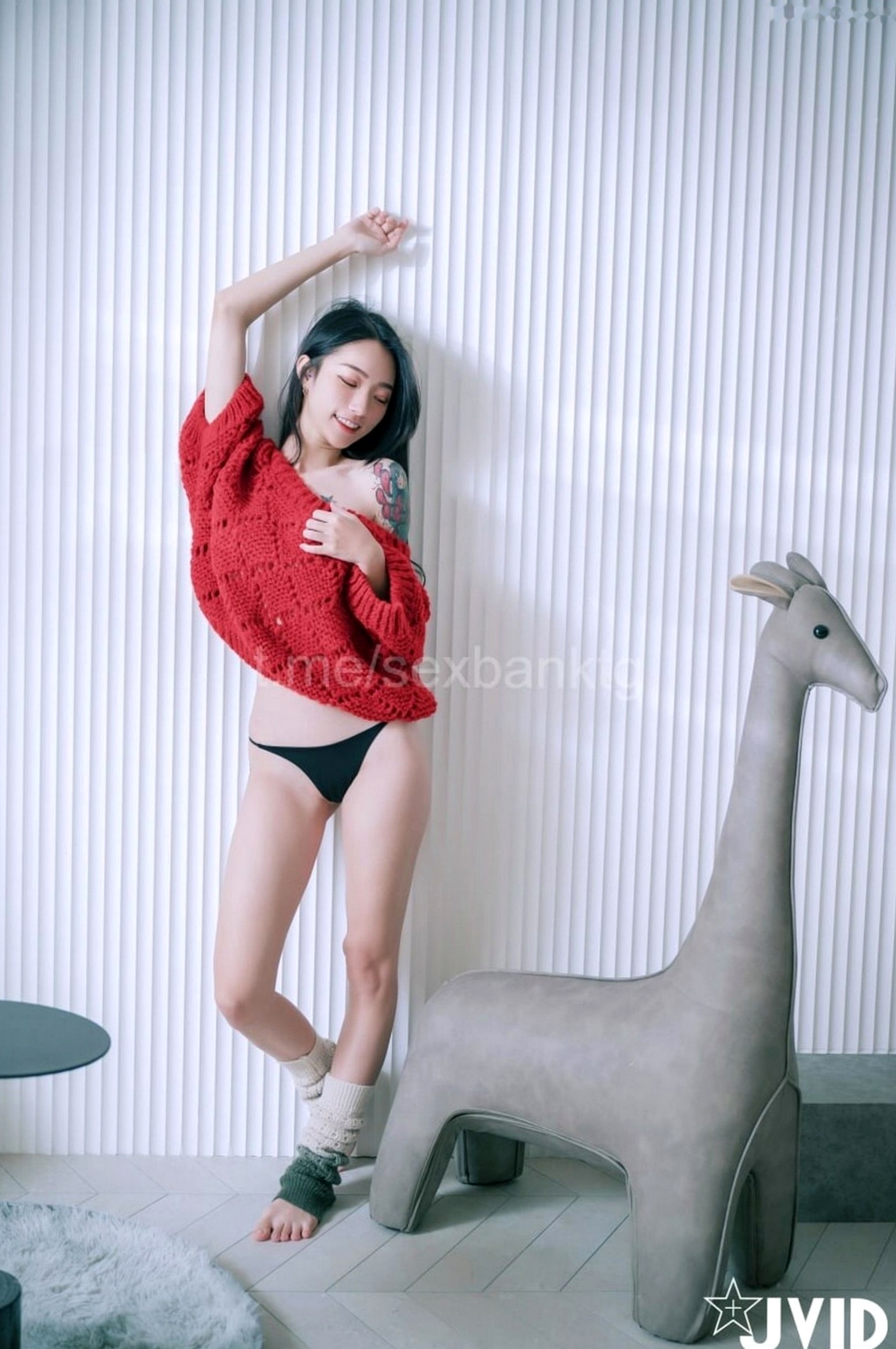 Gallery - JVID-飄飄-紅色性感連體衣與針織衫的誘惑-私房浴室寫真-No.543性感诱惑私房照JVID 女神私房照_秀色女神 - image 102
