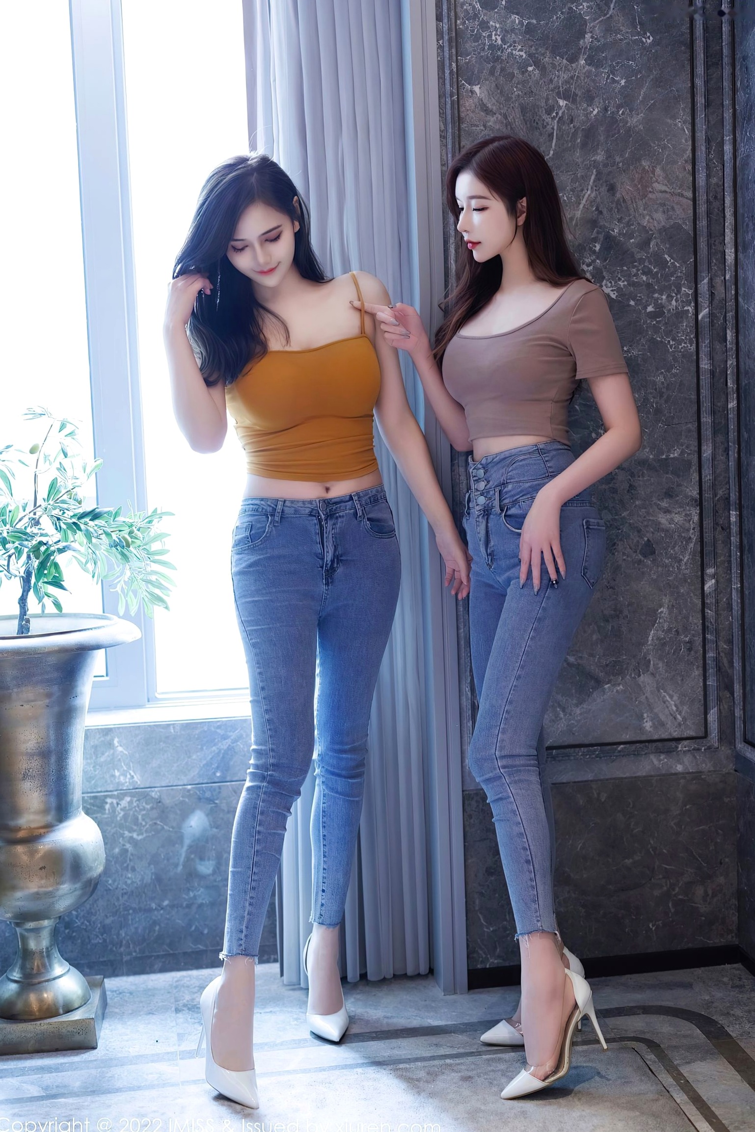 Gallery - IMiss爱蜜社 - Honey Club -697-Lavinia与Linda双姝合集-私房内衣与居家牛仔裤造型-性感气质女神写真爱蜜社 - Honey Club 性感私房照内衣尤物 女神私房照_秀色女神 - image 2