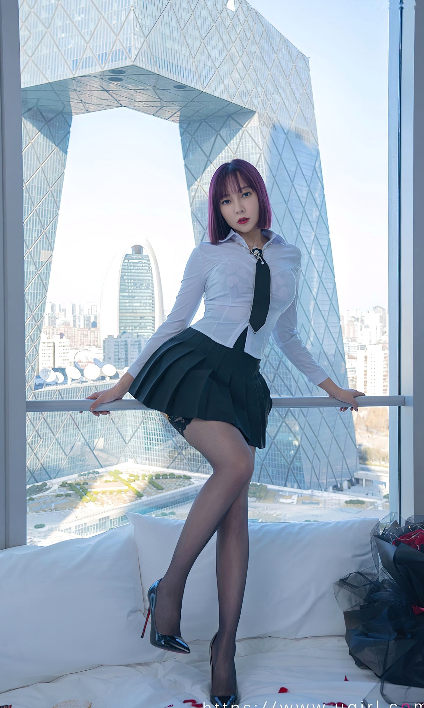 Gallery - UGirlsApp尤果圈 - Chiness Model 爱尤物 - Love Beauty -2615-模特 - model孙一菲《梦海深处》高清写真，涵盖针织居家、私房内衣与办公室OL制服诱惑，气质迷人，风情万种爱尤物 - Love Beauty 性感私房照制服尤物气质 女神私房照_秀色女神 - image 7