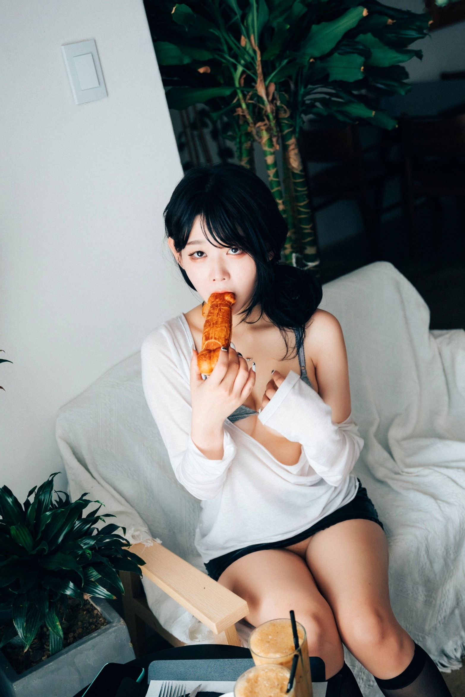 Gallery - 韩国女神琪雅Zia私房大尺度写真：黑丝诱惑与卧室情景演绎，性感尤物精致迷人韩国丝袜性感私房照大尺度 女神私房照_秀色女神 - image 74