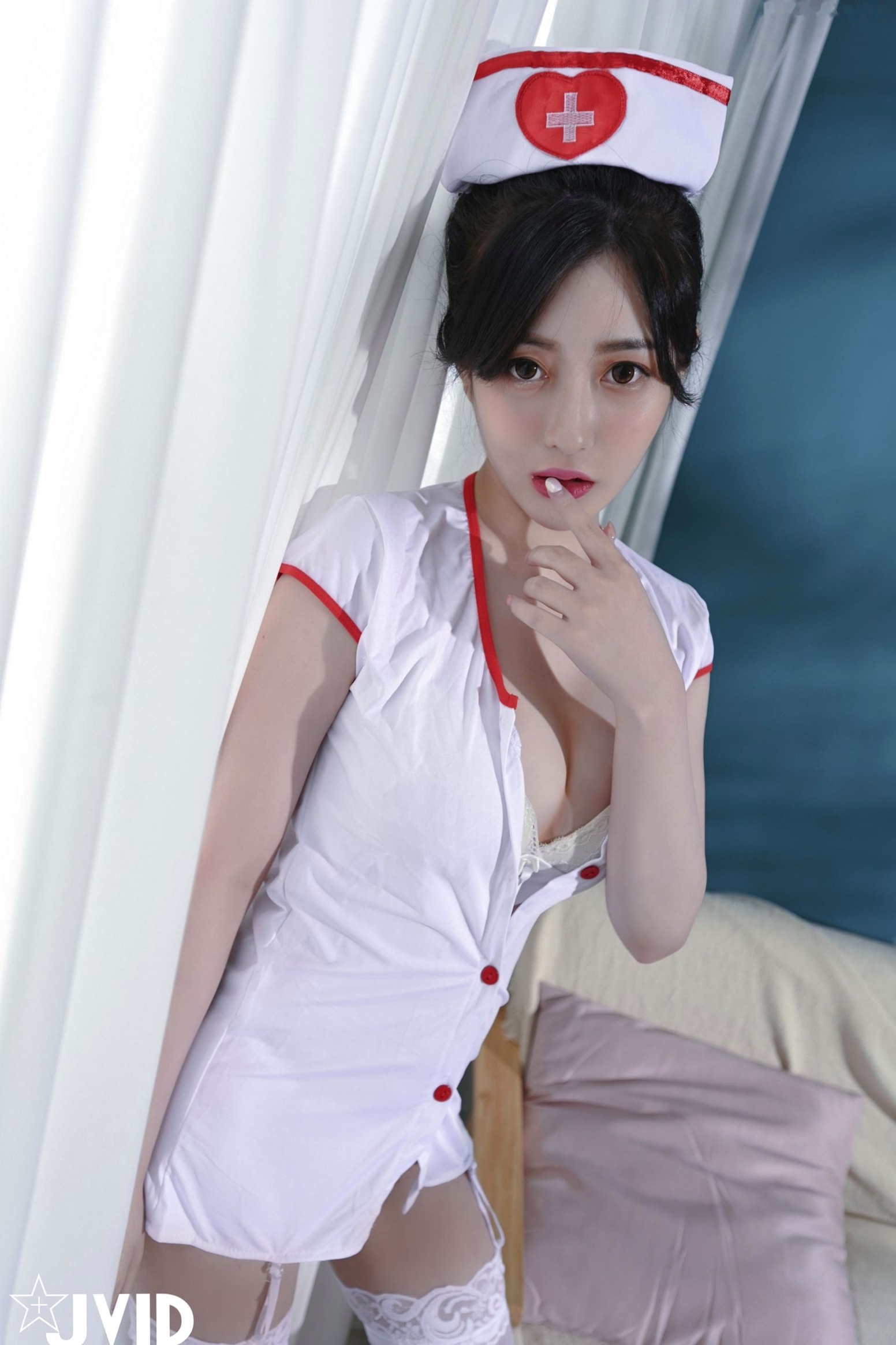 Gallery - JVID-璃奈酱-极品护士角色扮演-大尺度白衣天使-性感私房-白色丝袜-No.555-556JVID护士诱惑角色扮演私房照大尺度 女神私房照_秀色女神 - image 1