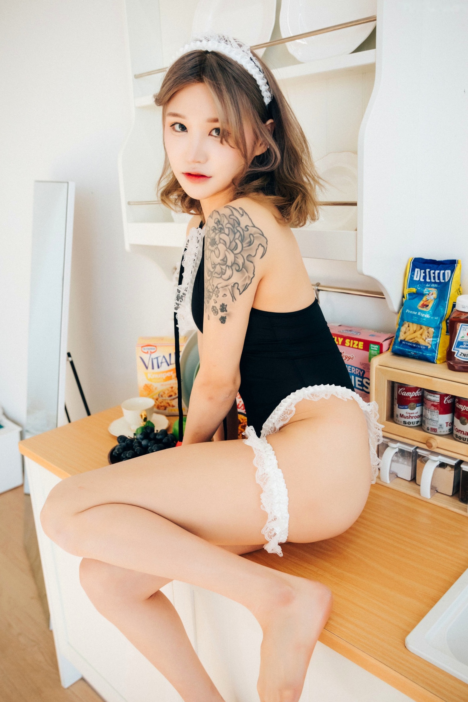 Gallery - 韩国美女Taeri居家私房写真：蕾丝内衣与纹身美背，展现极品身材诱惑，清新又野性韩国性感诱惑私房照极品 女神私房照_秀色女神 - image 16