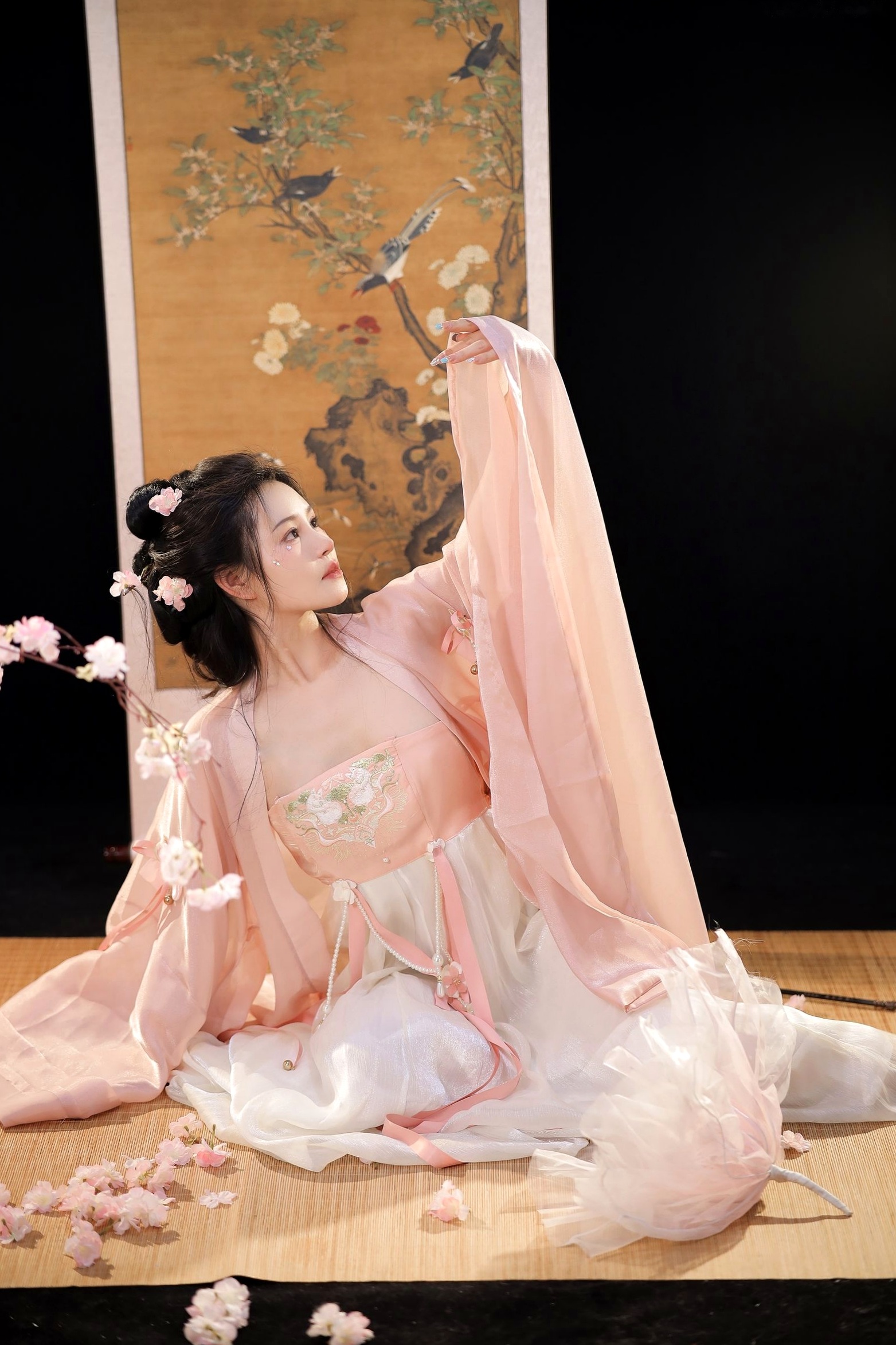 Gallery - 桃暖酱-汉服古风入梦-极致唯美私房写真-肤如凝脂诱惑大尺度私房照大尺度诱惑白嫩性感 女神私房照_秀色女神 - image 5