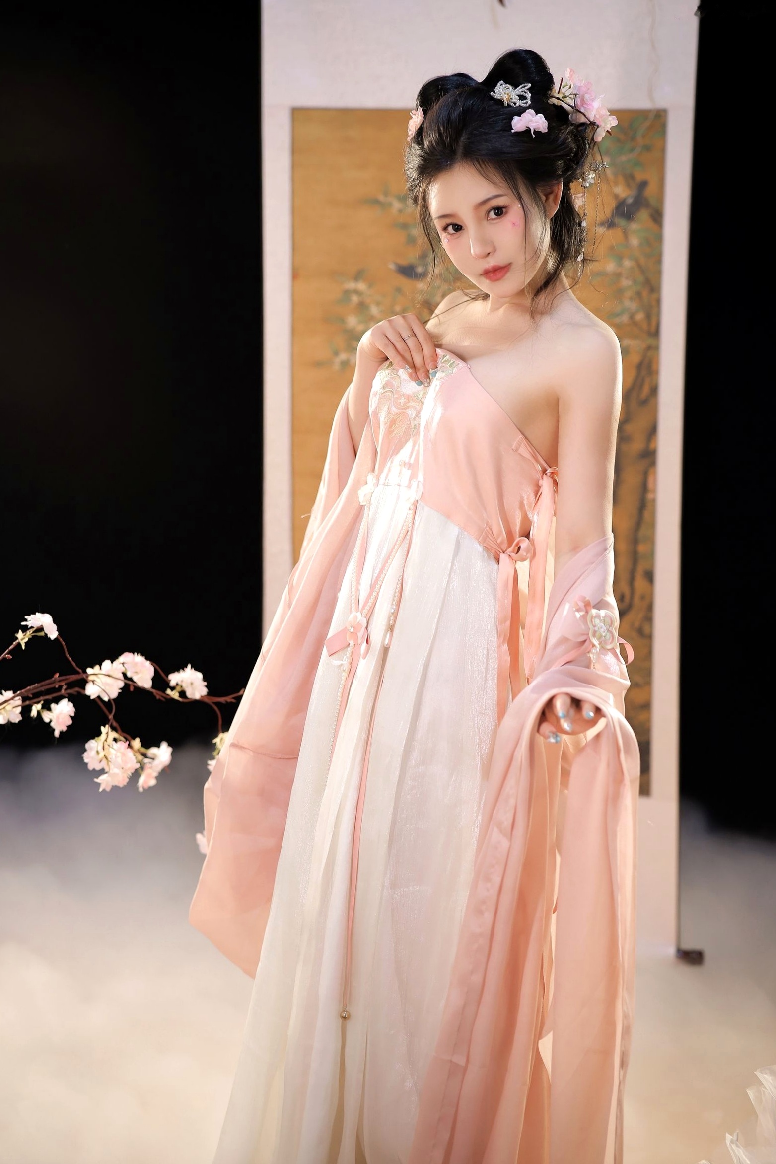 Gallery - 桃暖酱-汉服古风入梦-极致唯美私房写真-肤如凝脂诱惑大尺度私房照大尺度诱惑白嫩性感 女神私房照_秀色女神 - image 13