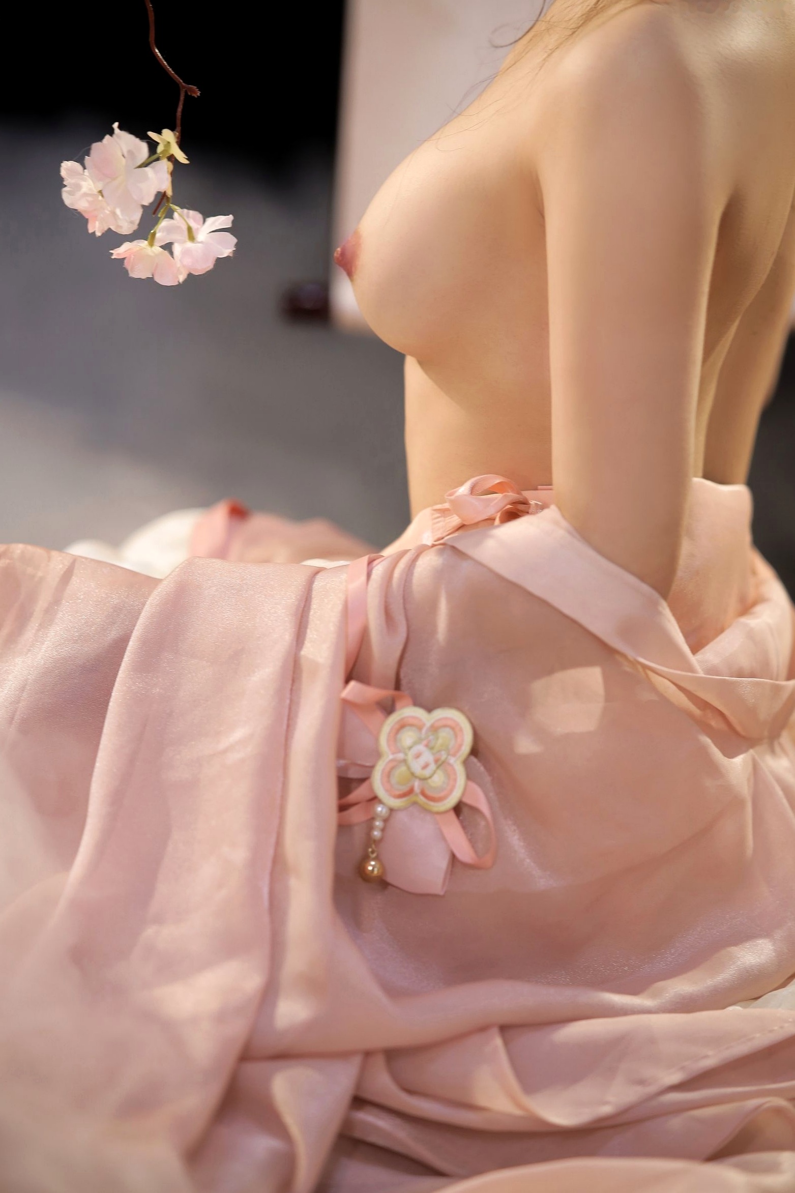 Gallery - 桃暖酱-汉服古风入梦-极致唯美私房写真-肤如凝脂诱惑大尺度私房照大尺度诱惑白嫩性感 女神私房照_秀色女神 - image 24