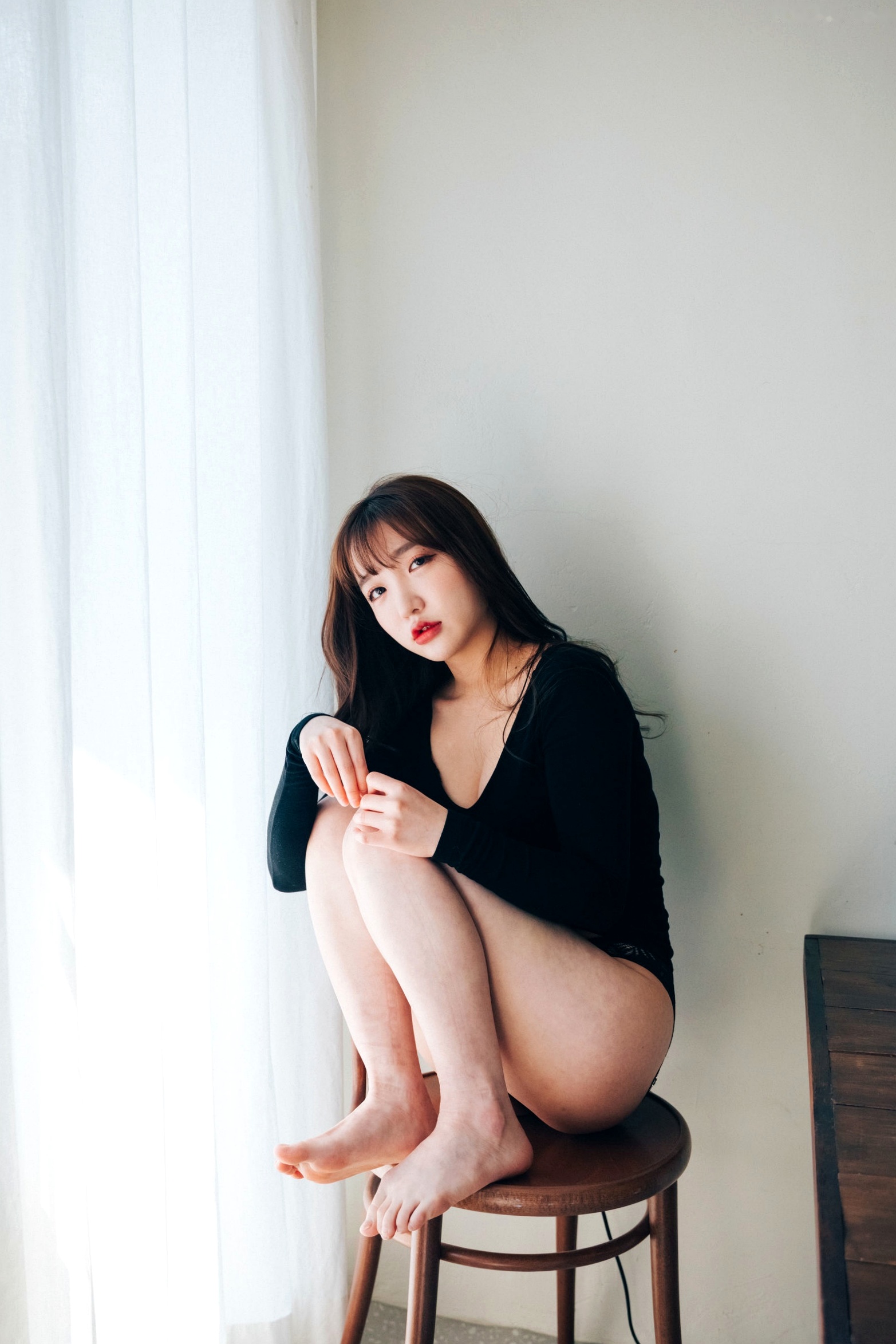 Gallery - 韩国美女孙乐乐Son YeEun私房写真，性感黑色内衣诱惑，浴室家居大尺度精选韩国性感内衣私房照女神 女神私房照_秀色女神 - image 1