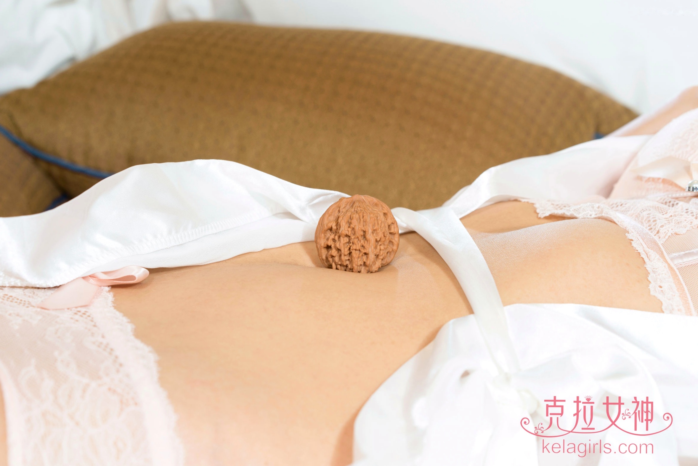 Gallery - KelaGirls克拉女神-2018.06.15-璇子-你的兔宝宝，清纯软妹化身性感兔女郎，卧室私房拍摄，身穿诱惑内衣尽显傲人曲线，纯欲写真大尺度福利克拉女神私房照性感诱惑内衣 女神私房照_秀色女神 - image 17