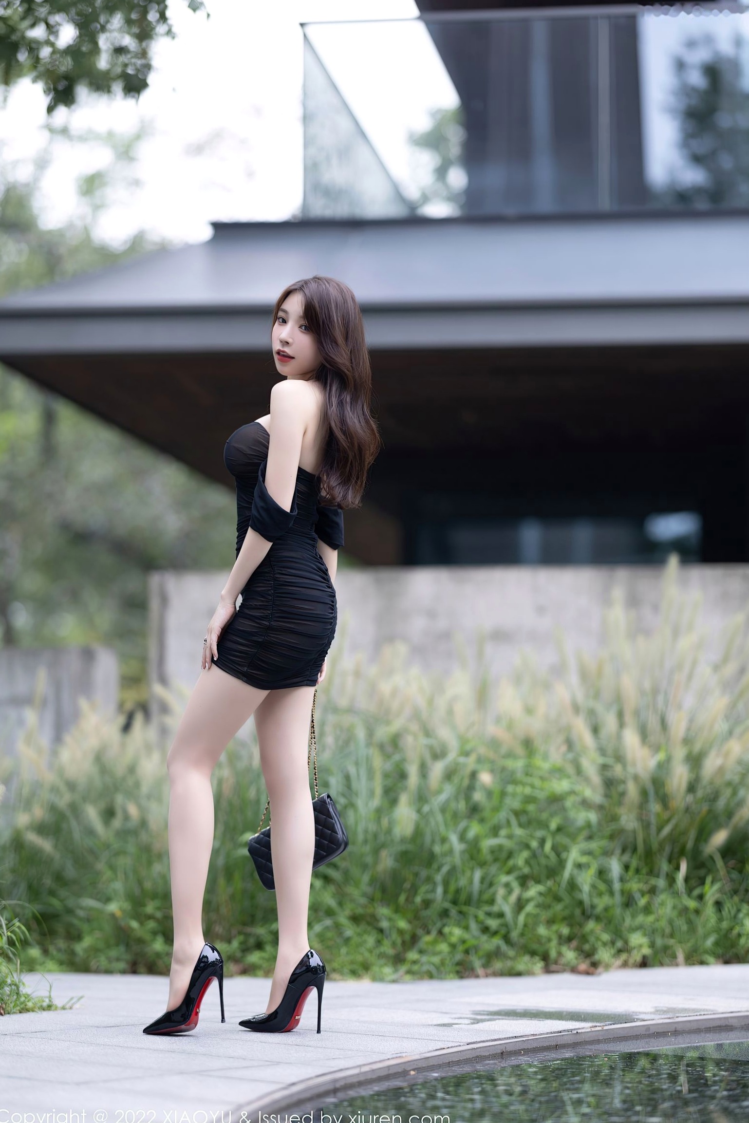 Gallery - XiaoYu语画界 - Painting World -888-徐莉芝：极致性感连体衣，迷人美臀曲线与超薄肉丝写真，展现女神动人魅惑风采-2022.10.24语画界 - Painting World 性感美臀尤物内衣私房照 女神私房照_秀色女神 - image 2