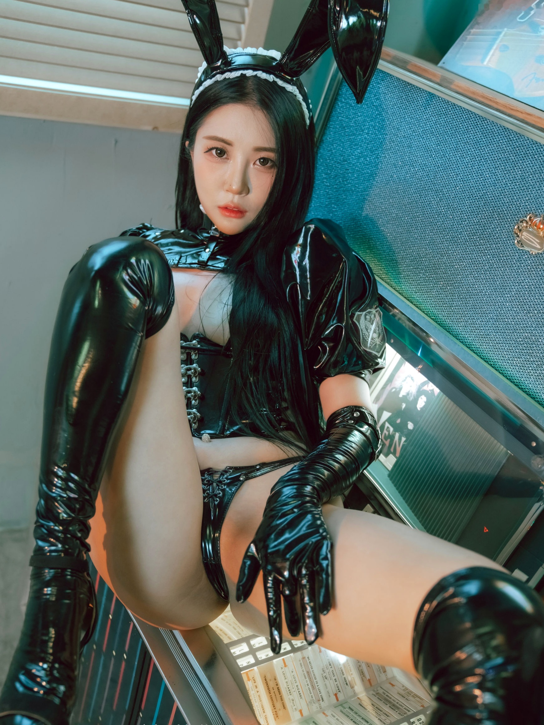 Gallery - 韩国美女Bomi-보미-Vol.07-黑暗女仆主题-极品兔女郎漆皮制服诱惑-冷艳大尺度写真韩国性感制服尤物大尺度 女神私房照_秀色女神 - image 58