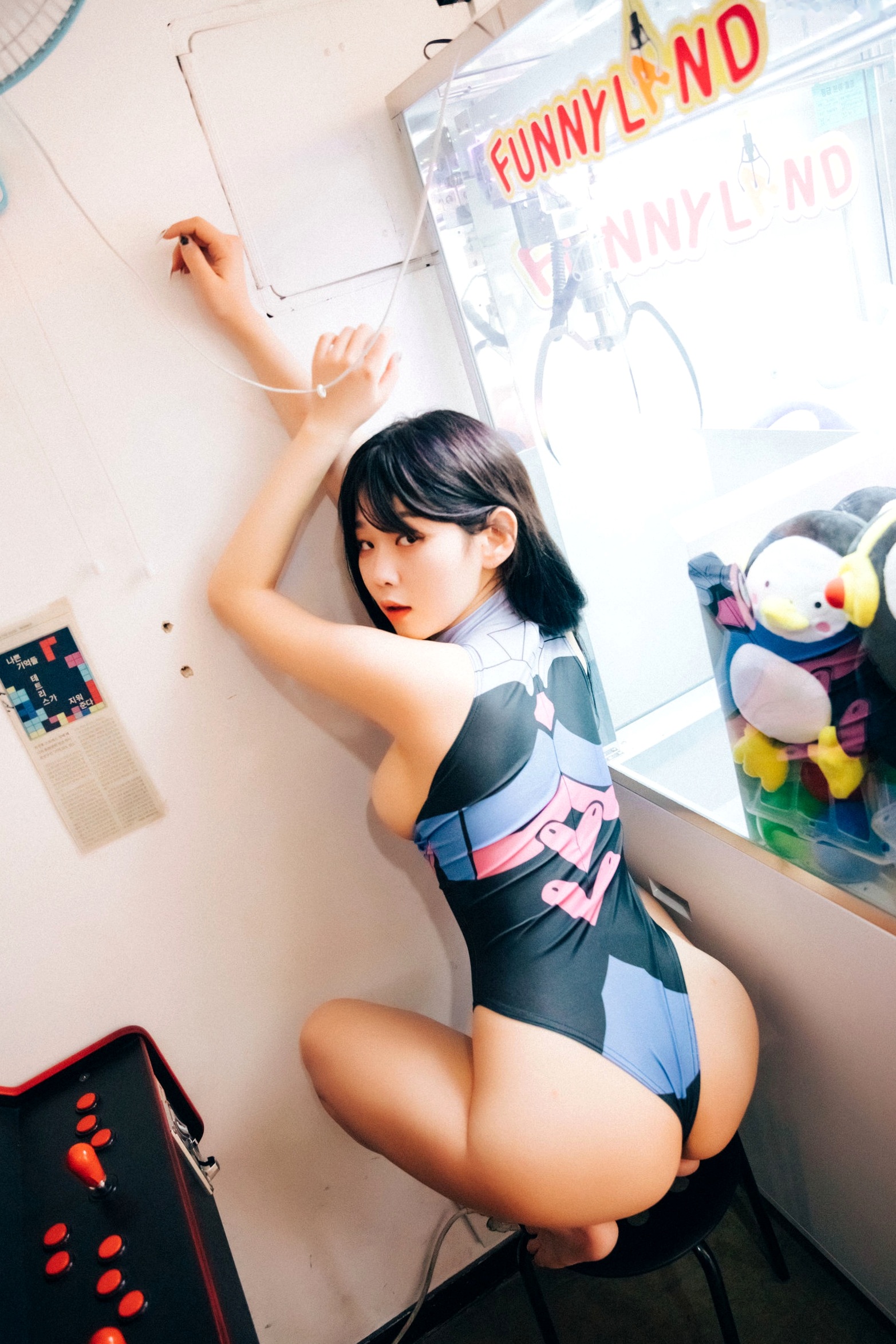 Gallery - 韩国美女琪雅Zia街机厅私房写真，修身连体衣展现撩人曲线，清纯少女的性感诱惑套图性感韩国尤物私房照诱惑 女神私房照_秀色女神 - image 60