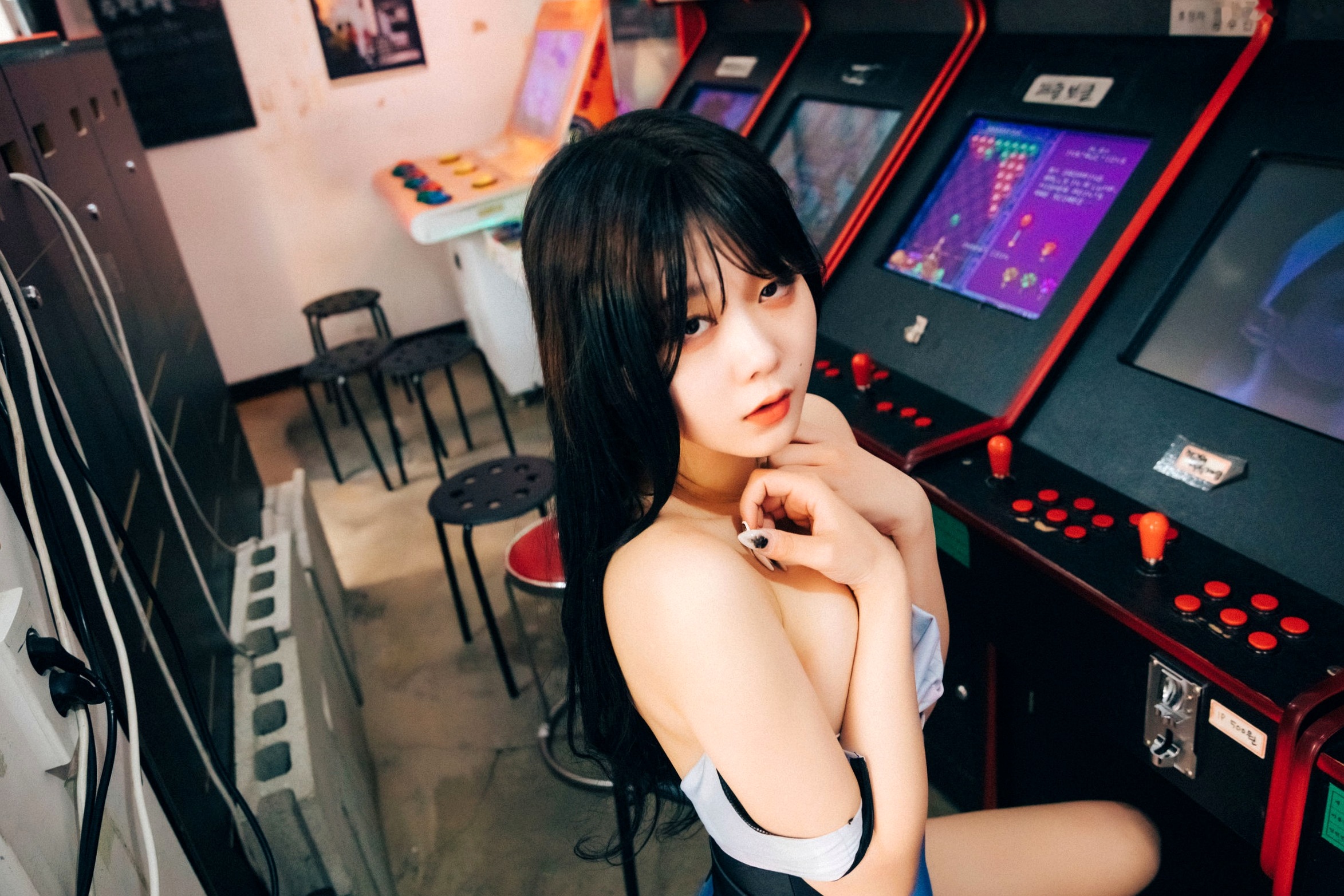 Gallery - 韩国美女琪雅Zia街机厅私房写真，修身连体衣展现撩人曲线，清纯少女的性感诱惑套图性感韩国尤物私房照诱惑 女神私房照_秀色女神 - image 89